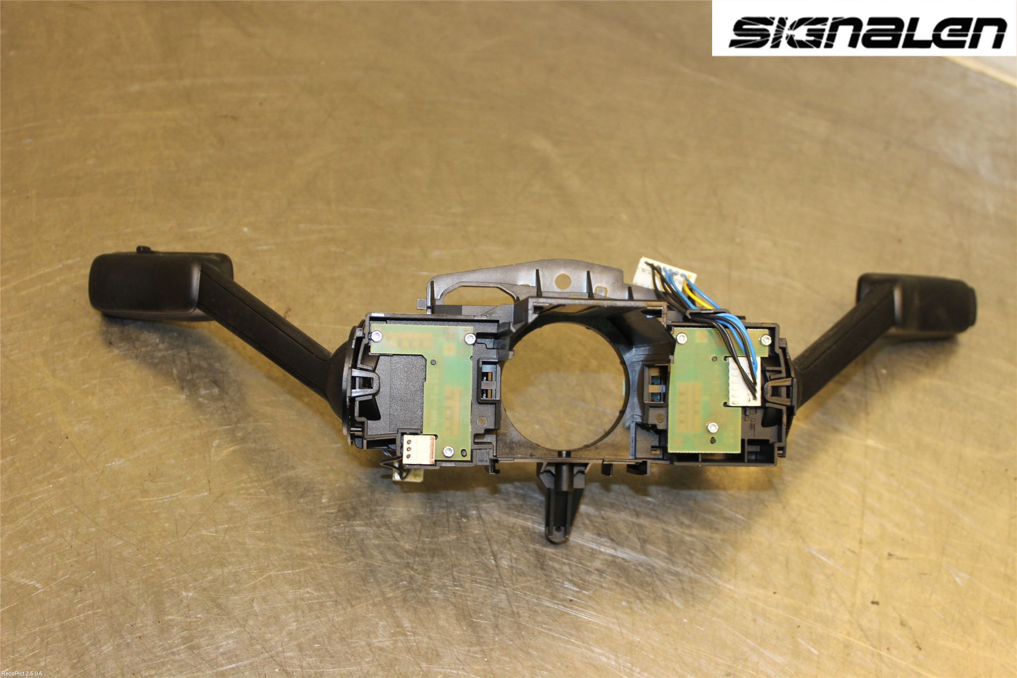 Volkswagen VW GOLF / E-GOLF VII 13-20 Spakcentral