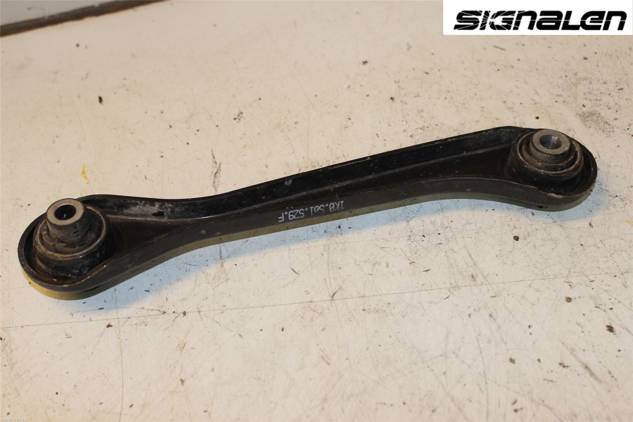 Volkswagen VW PASSAT 11-14 Bärarm Bak Vänster