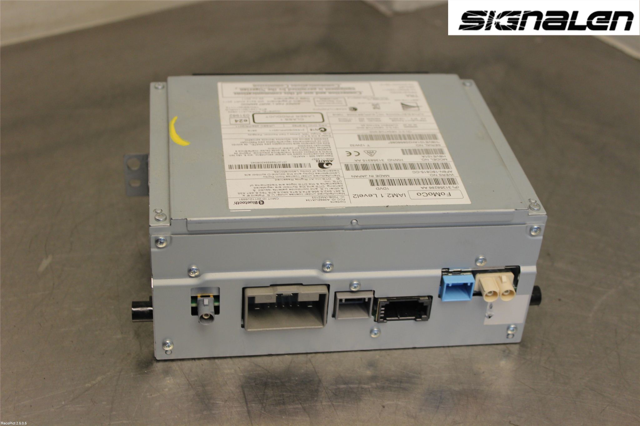 Volvo XC70 08-13 Radio