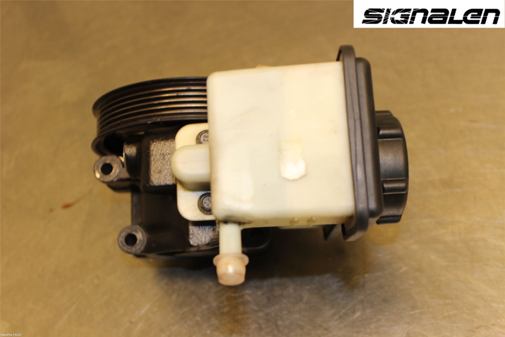 Ford MONDEO     01-06 Styrservopump