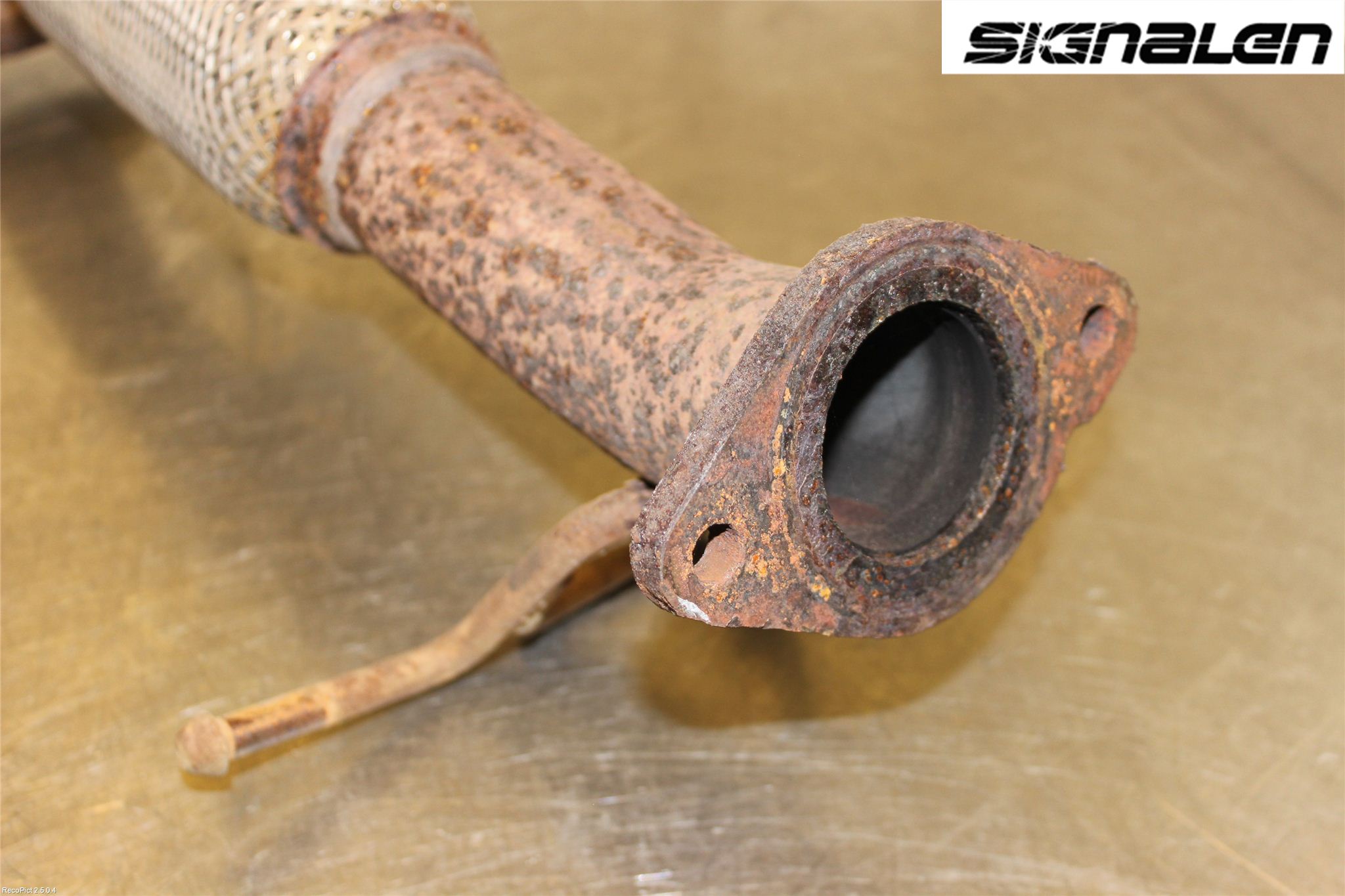 Ford FOCUS 08-11 Avgas Främre Rör