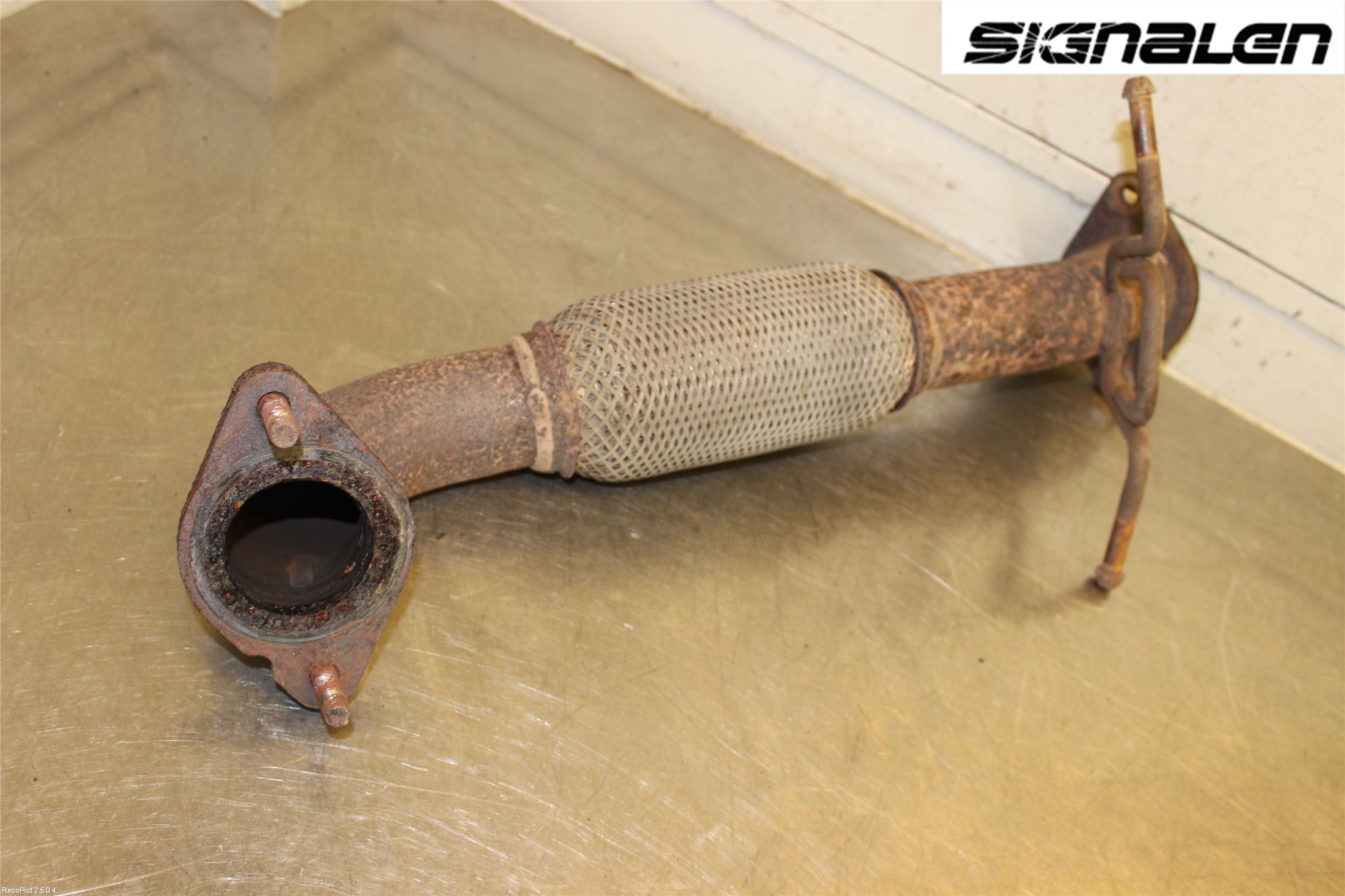 Ford FOCUS 08-11 Avgas Främre Rör