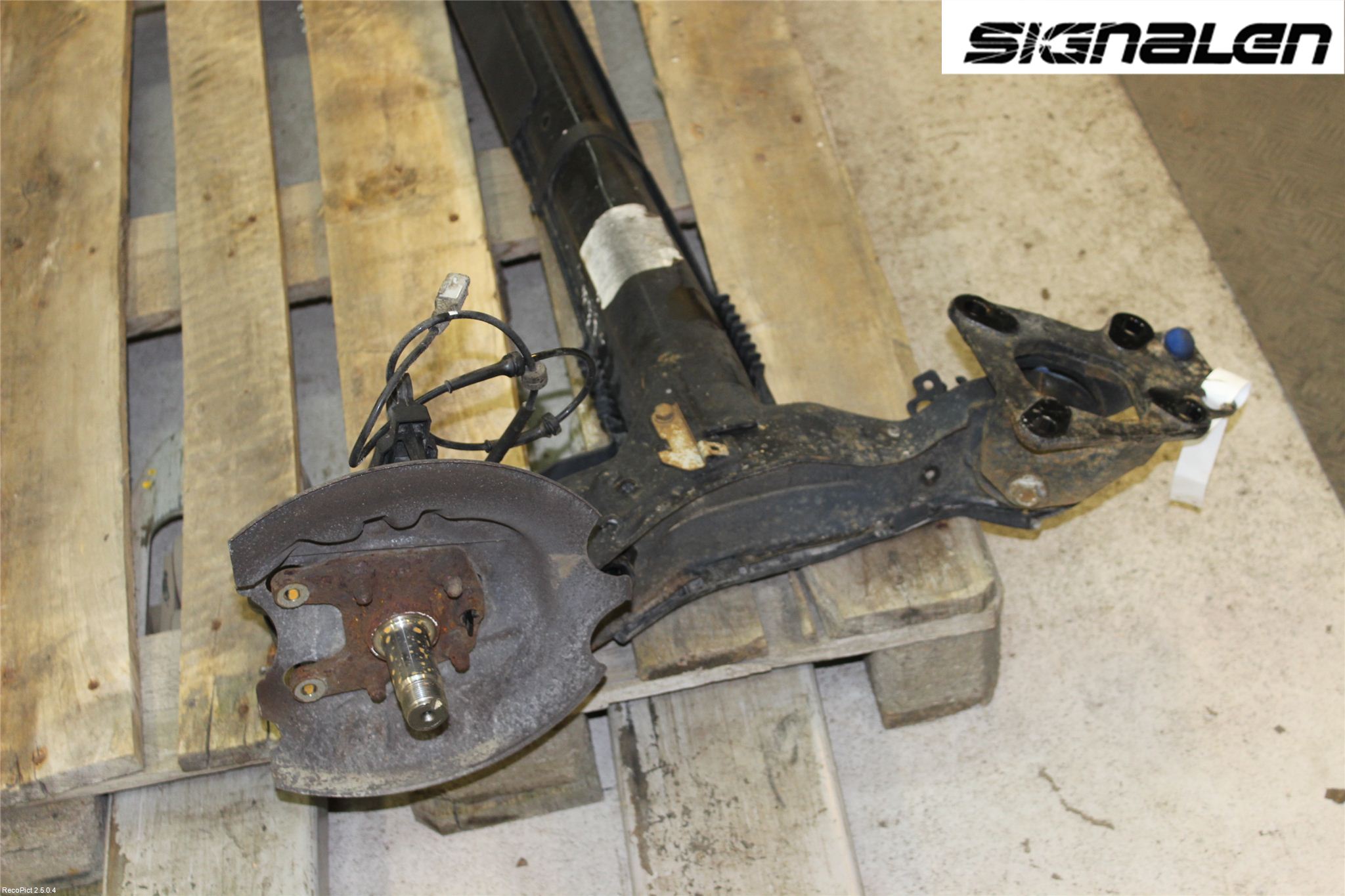 Citroen BERLINGO 08-18 Bakaxelbalk