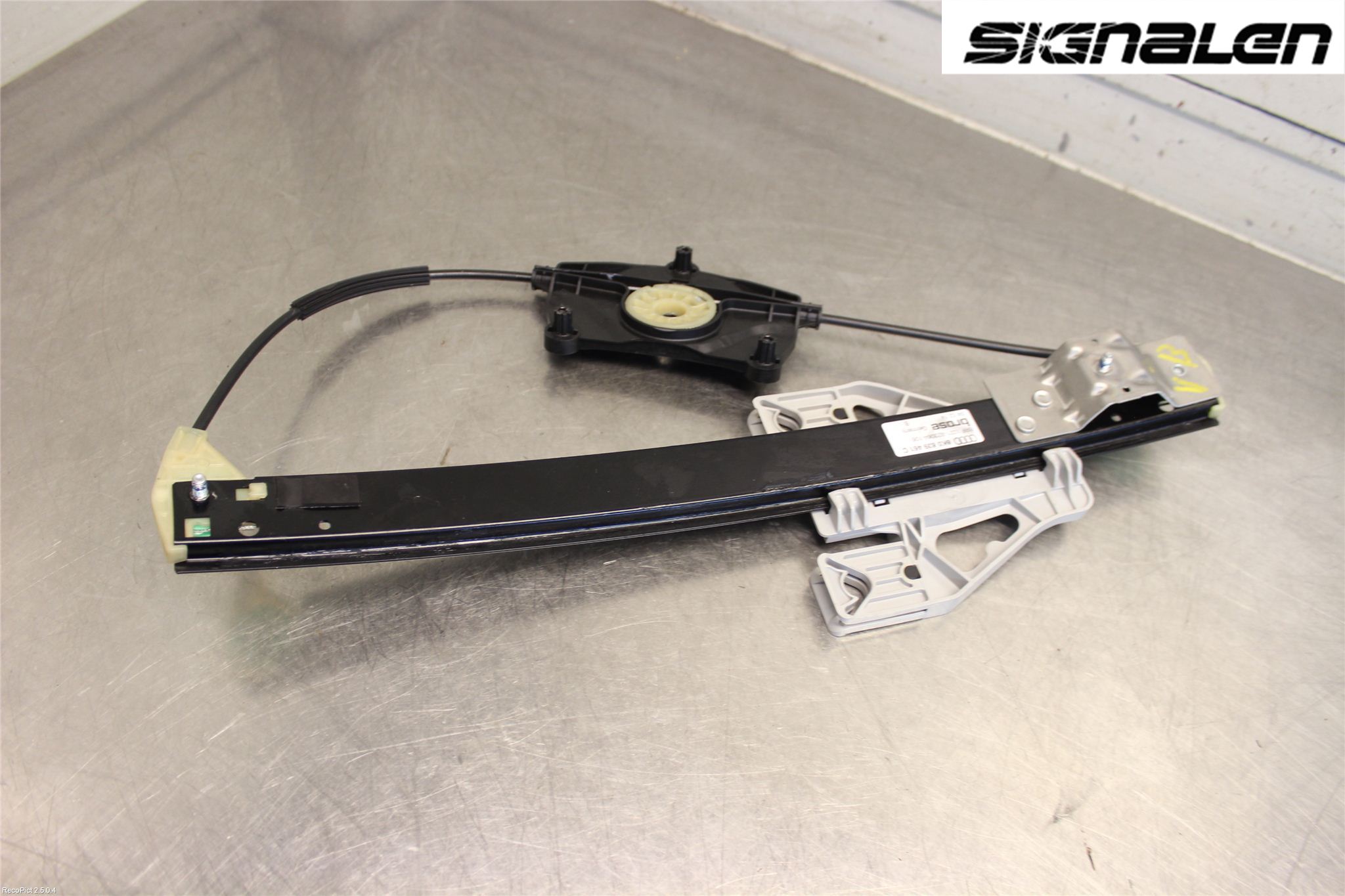 Audi A4 12-15 Fönsterhissmekanism