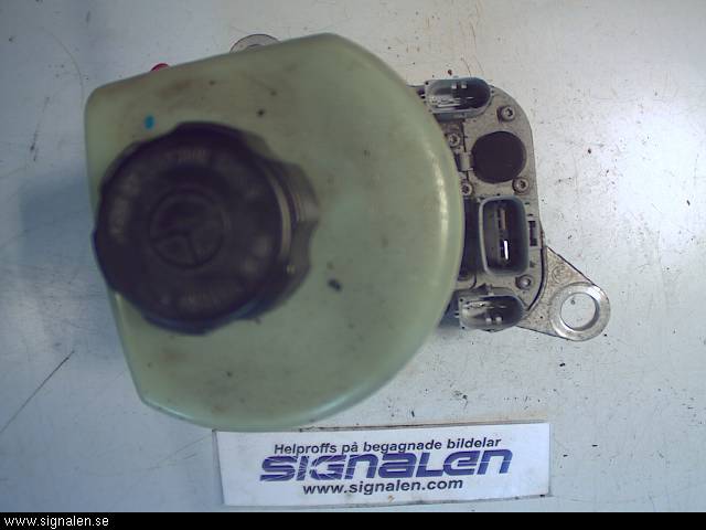 Ford FOCUS     04-07 Styrservopump