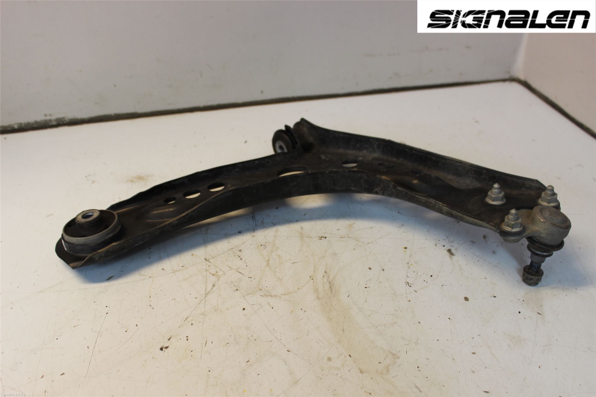 Seat LEON 13-20 Bärarm Fram Undre Vä