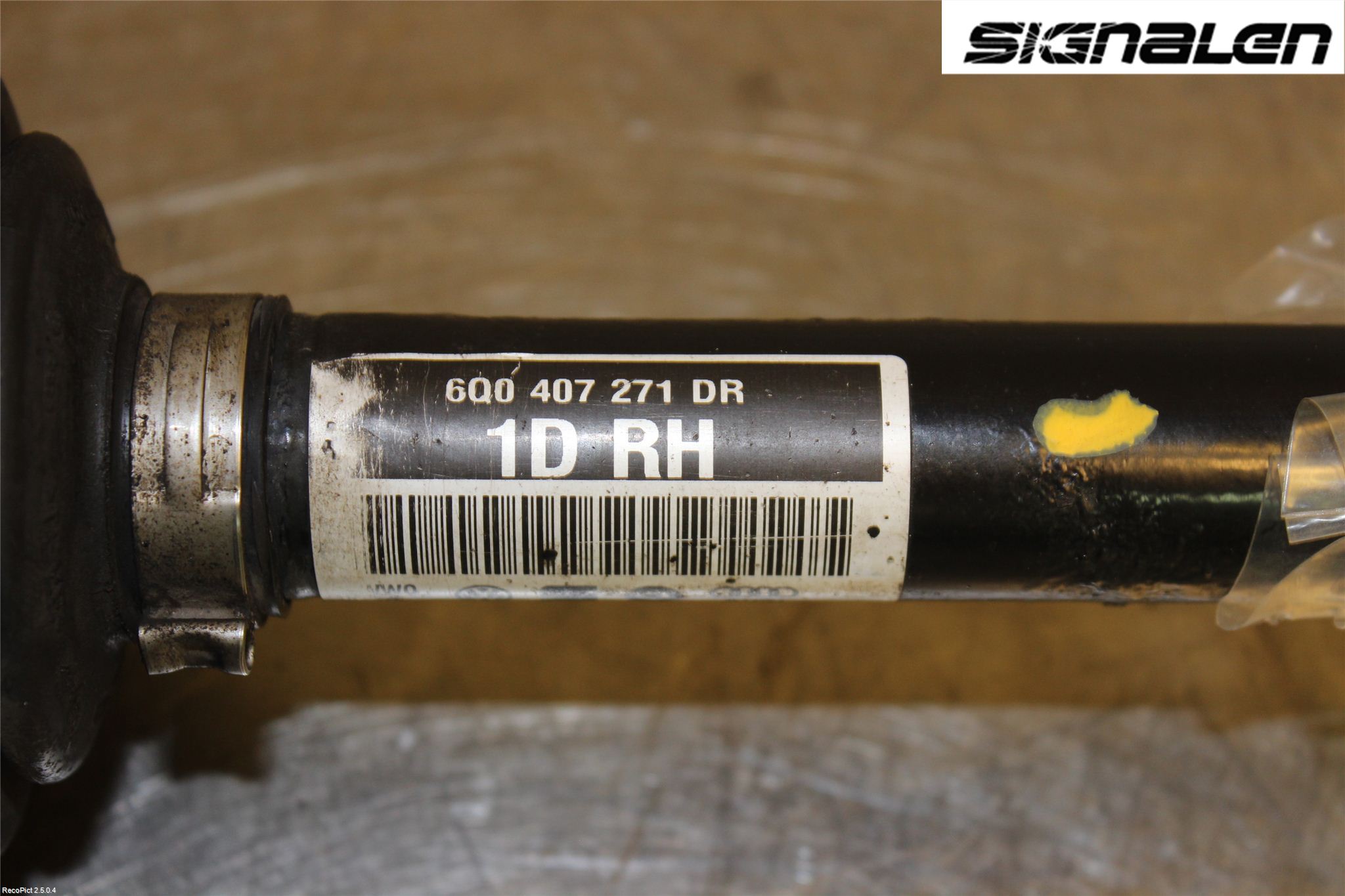 Skoda ROOMSTER Drivaxel Fram Vänster