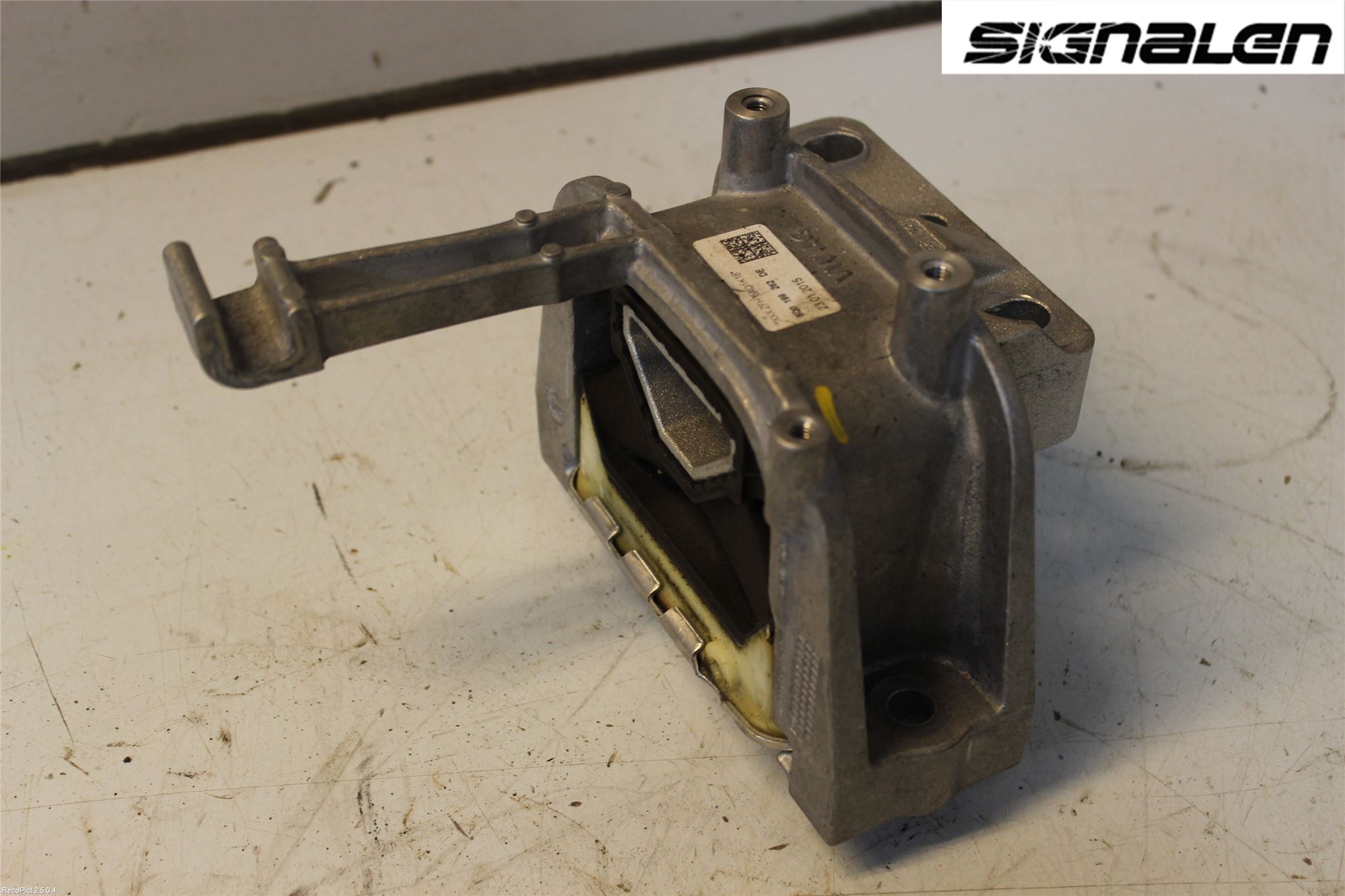 Volkswagen VW GOLF / E-GOLF VII 13-20 Motorfäste