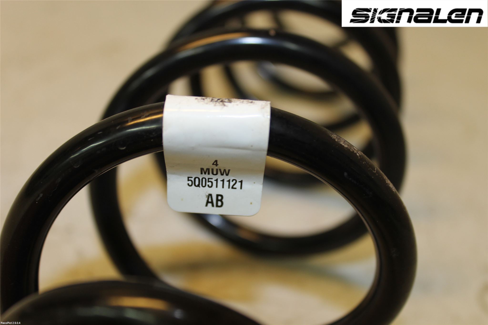 Volkswagen VW GOLF / E-GOLF VII 13-20 Fjäder Bak