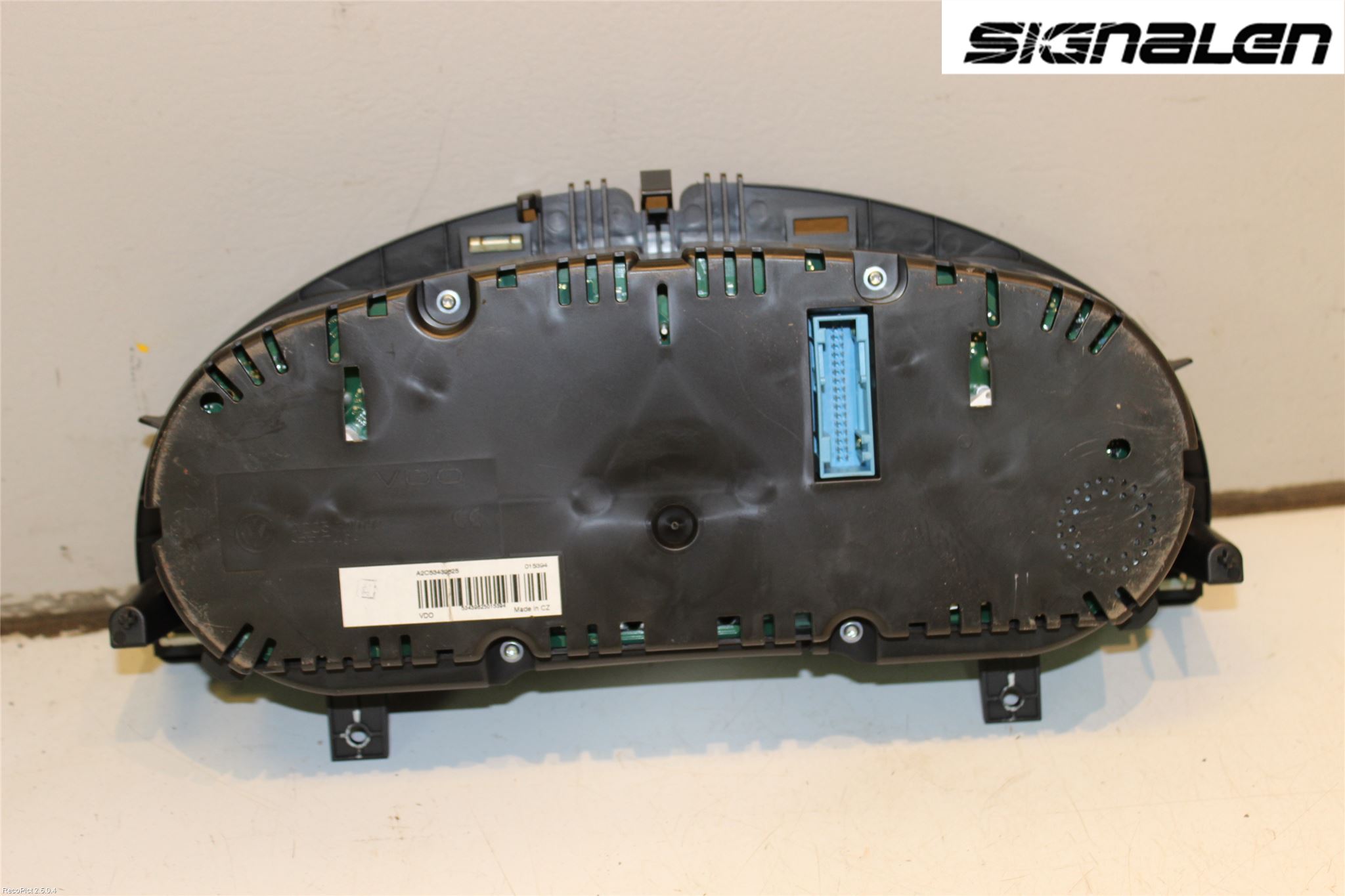 Volkswagen VW PASSAT 11-14 Instrument Komb