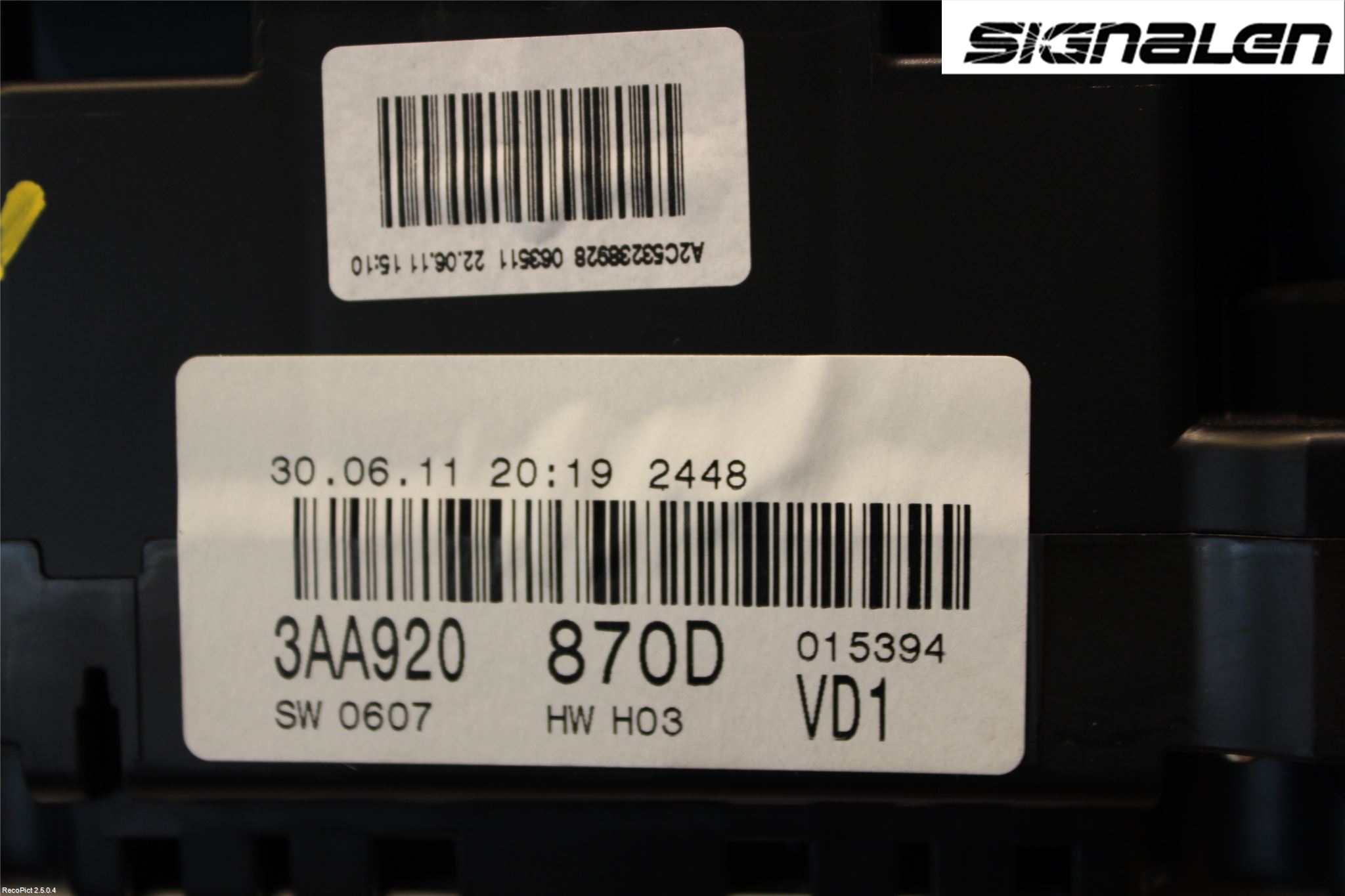 Volkswagen VW PASSAT 11-14 Instrument Komb