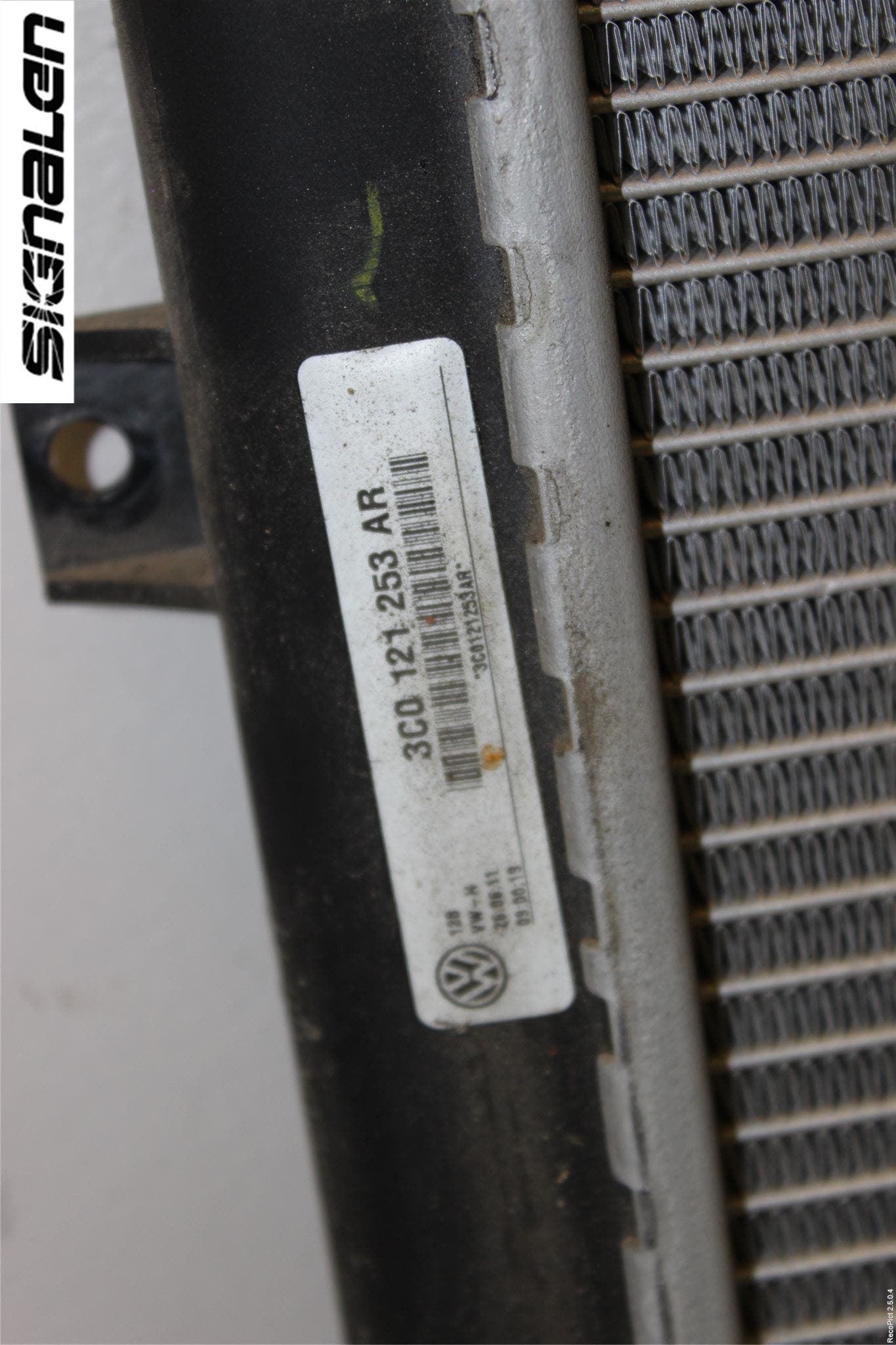 Volkswagen VW PASSAT 11-14 Kylare Man