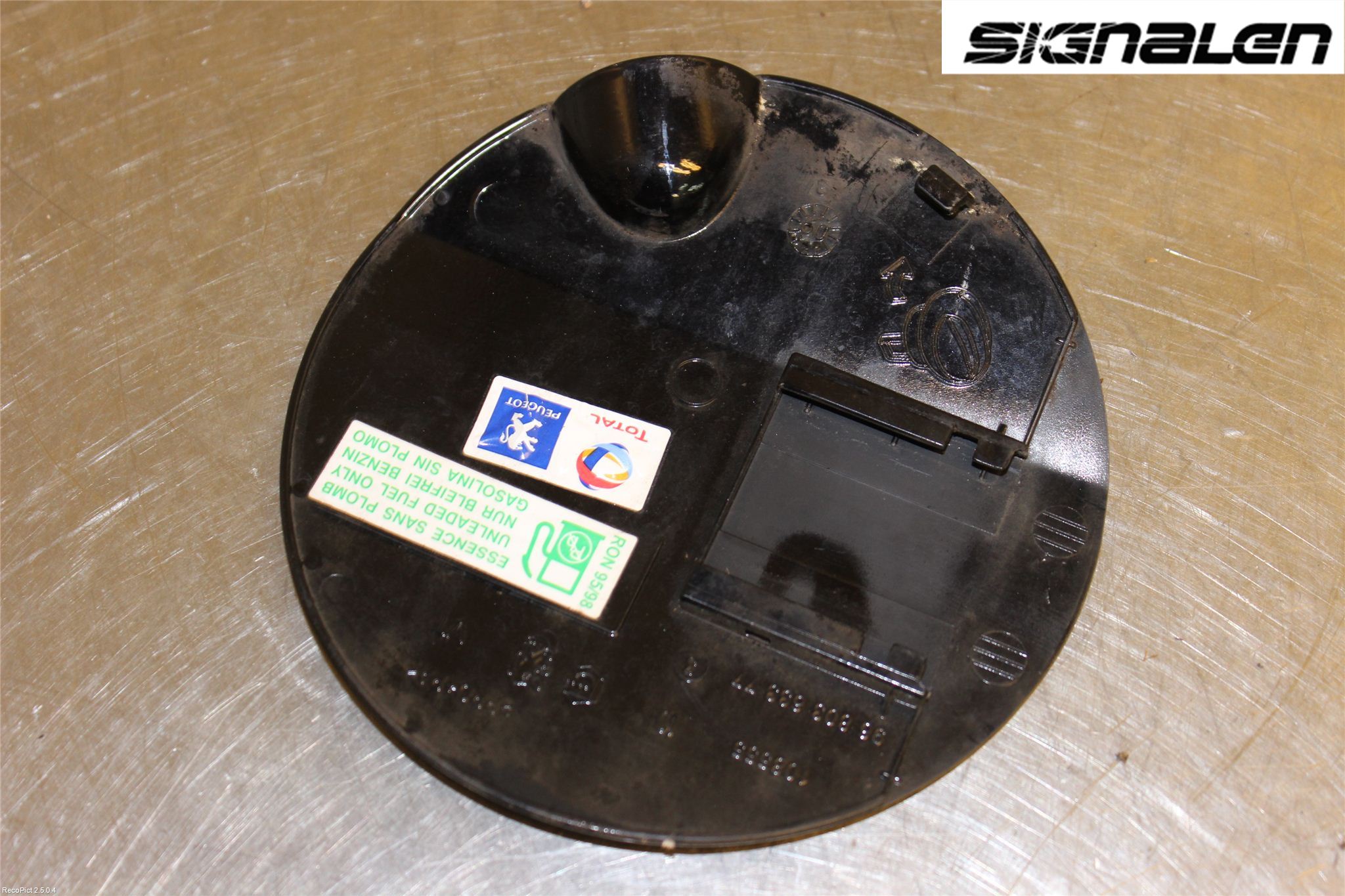 Peugeot 308 08-13 Tanklucka