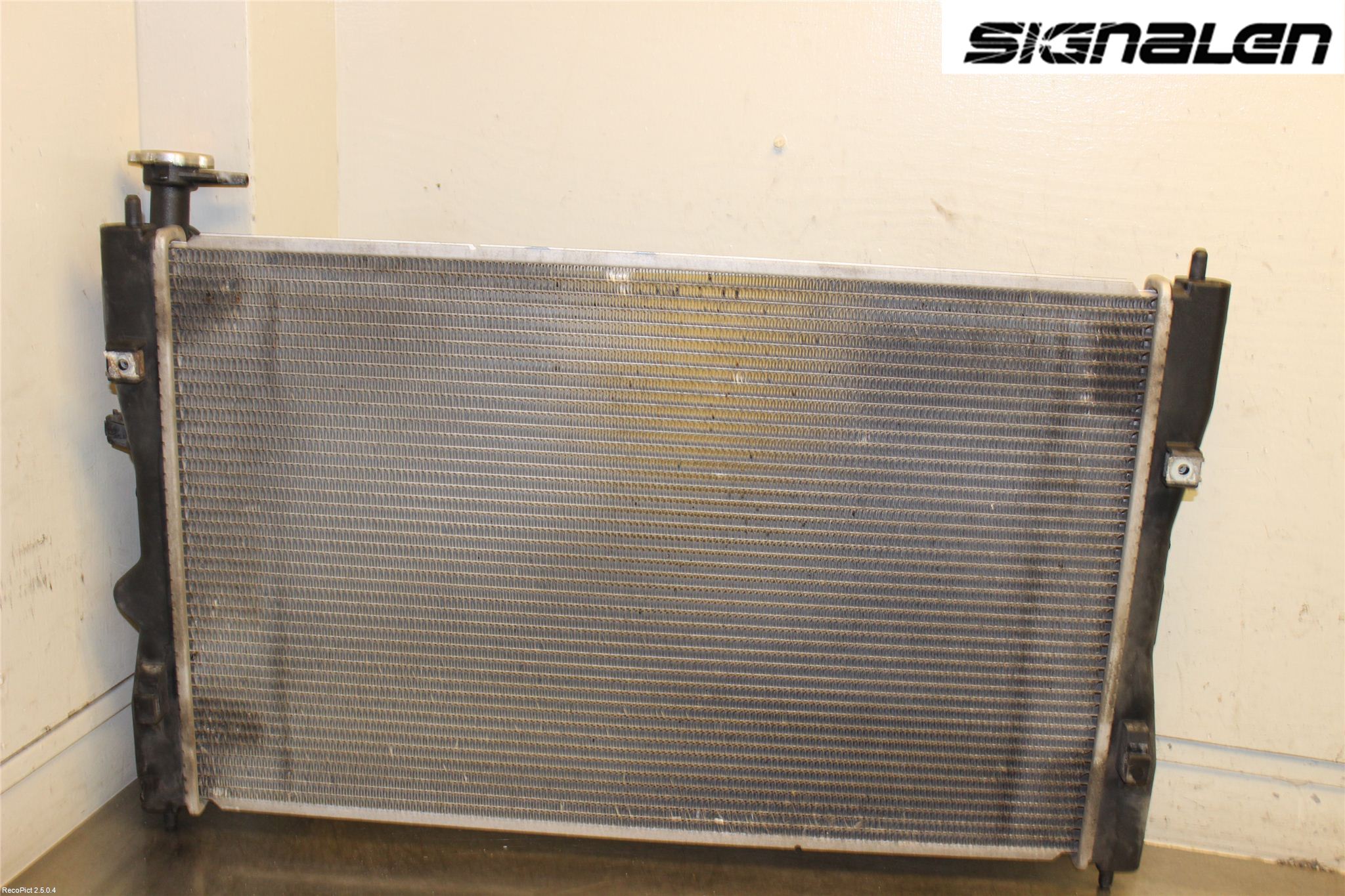 Mitsubishi COLT   04-08 Kylare Man