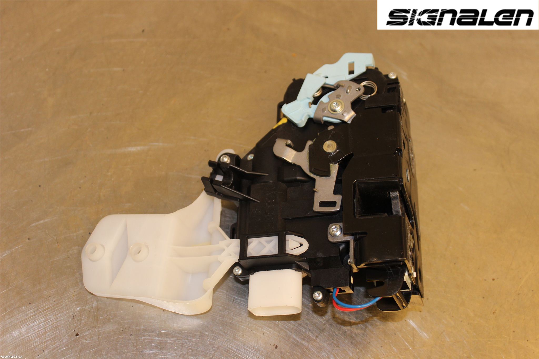 Volkswagen VW CADDY 11-15 Låskista-Dörrlås