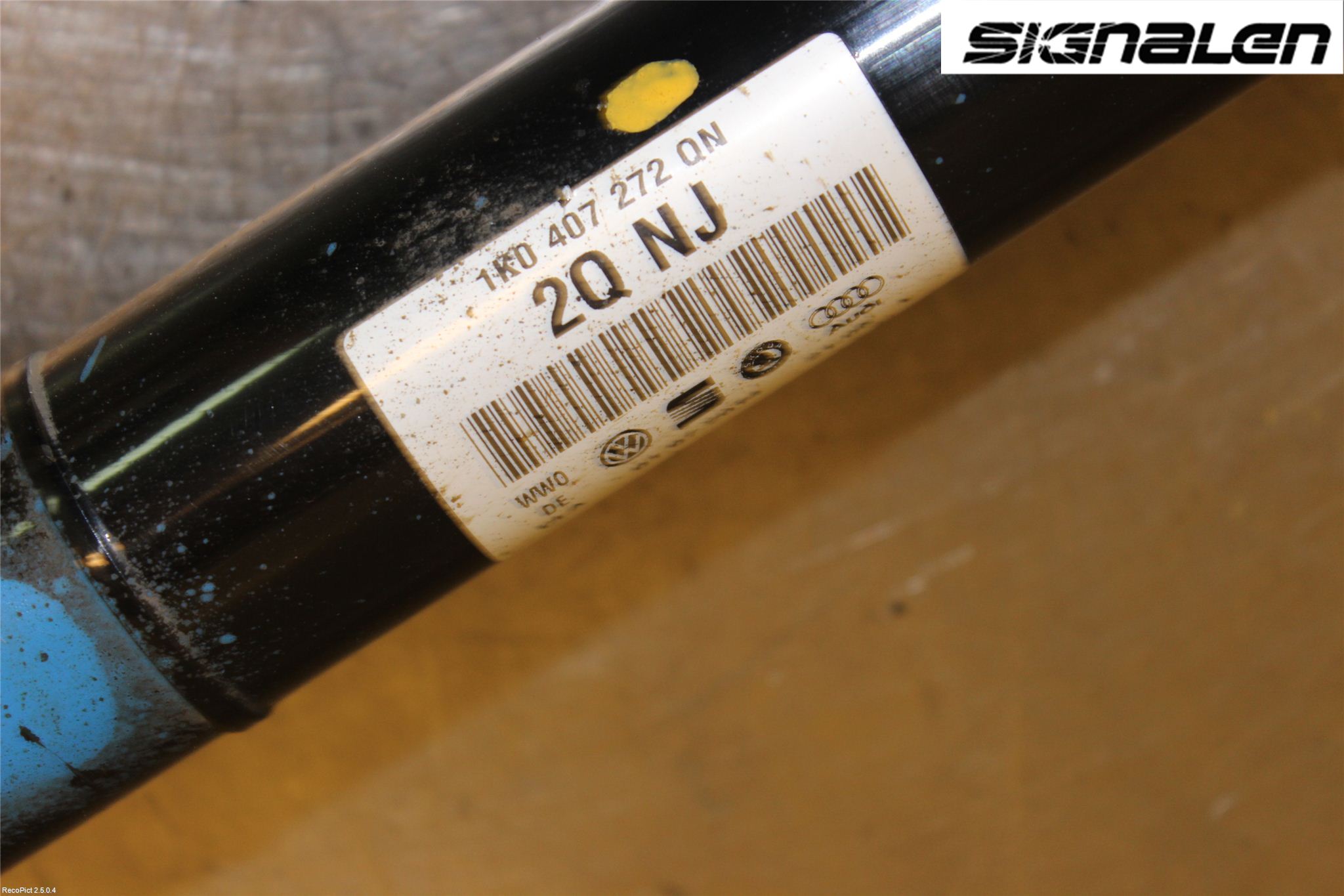 Volkswagen VW CADDY 11-15 Drivaxel Fram Höger