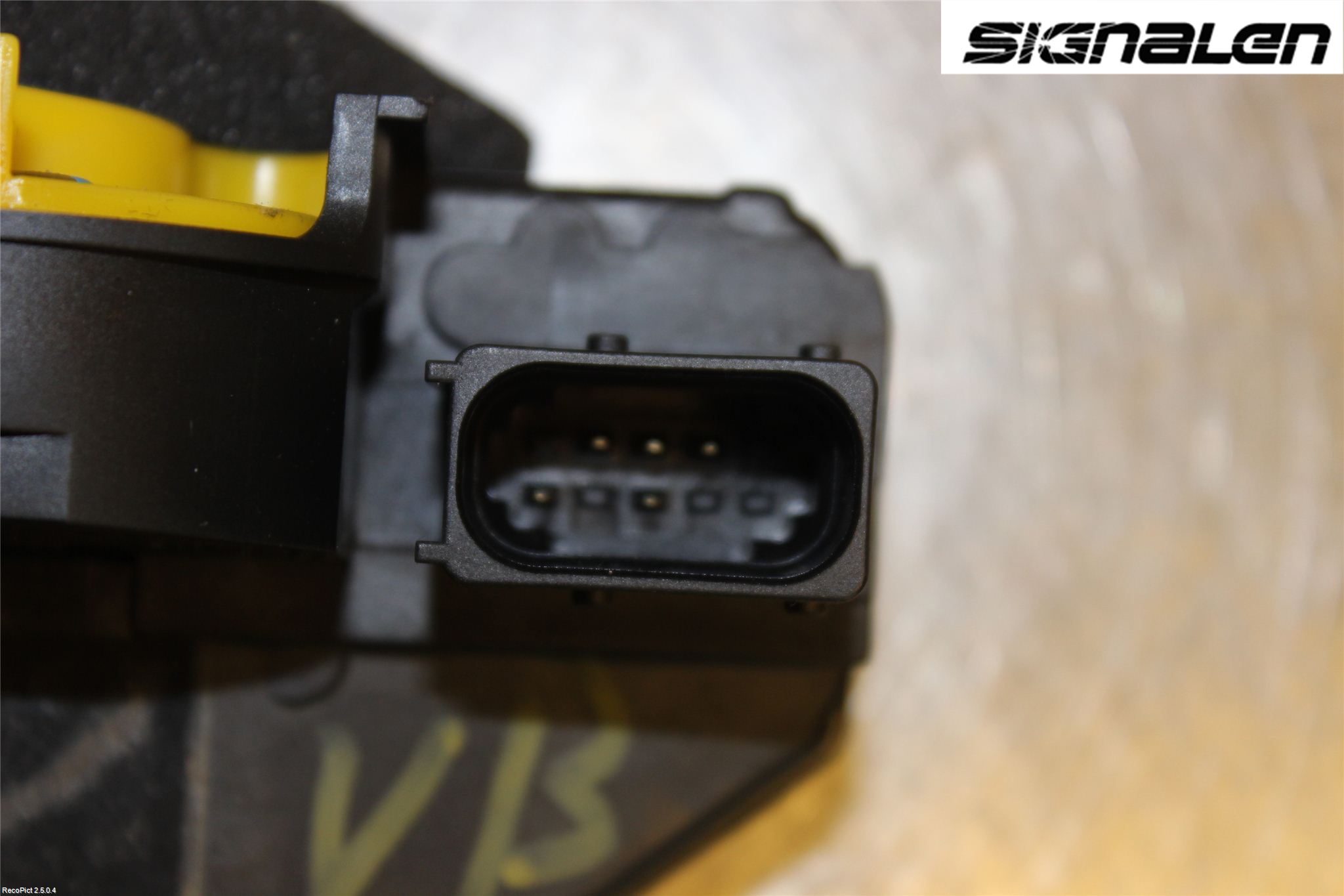 Opel INSIGNIA 09-16 Låskista-Dörrlås