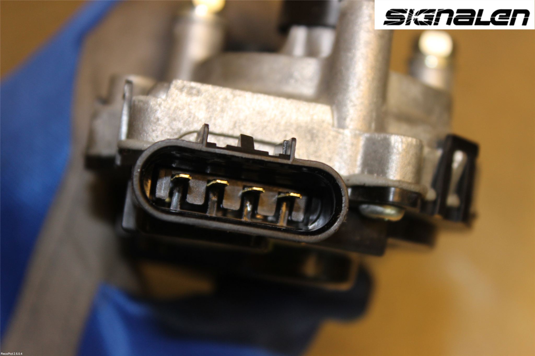 Opel INSIGNIA 09-16 Torkarmotor Vindruta