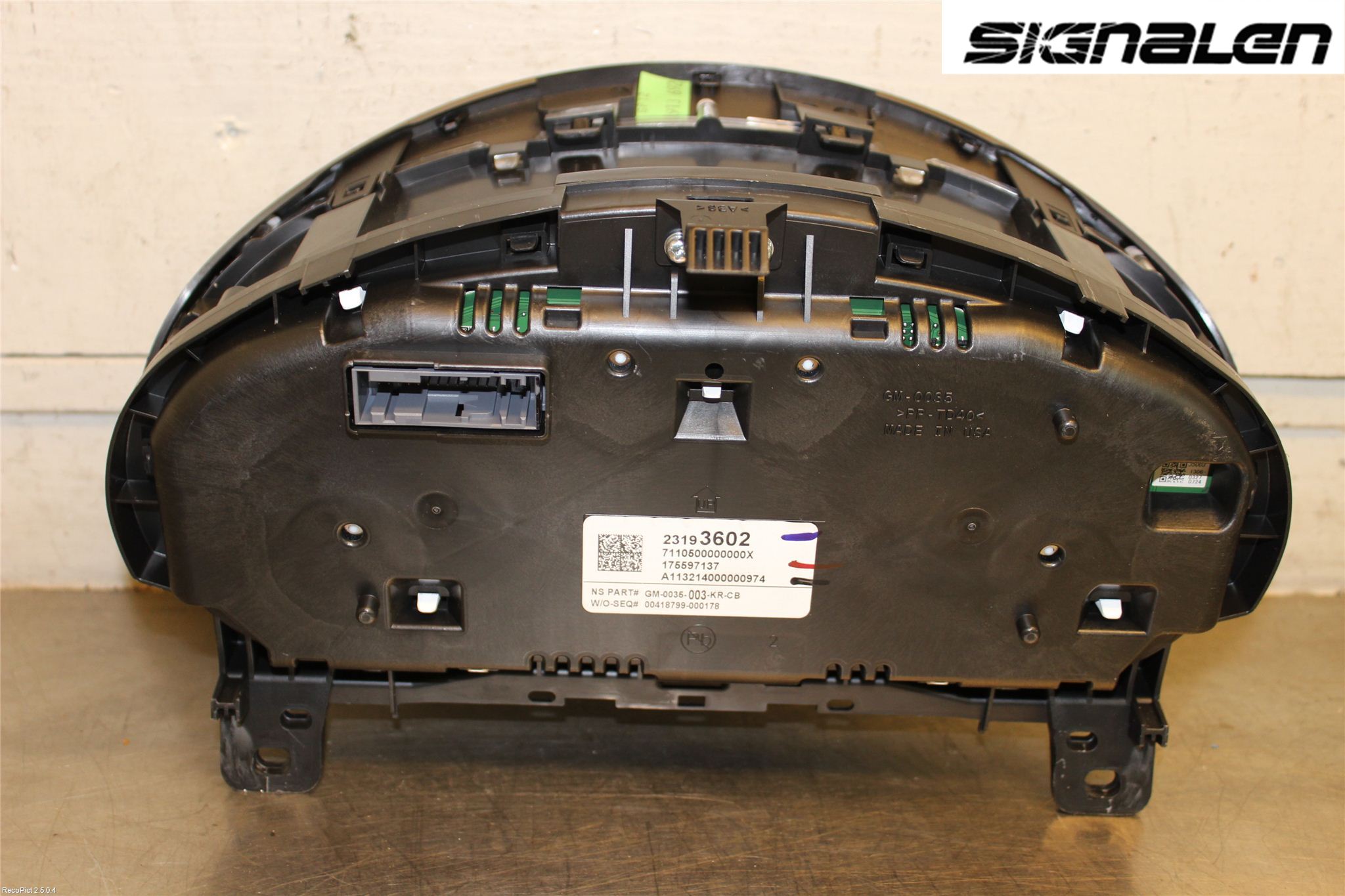 Opel INSIGNIA 09-16 Instrument Komb