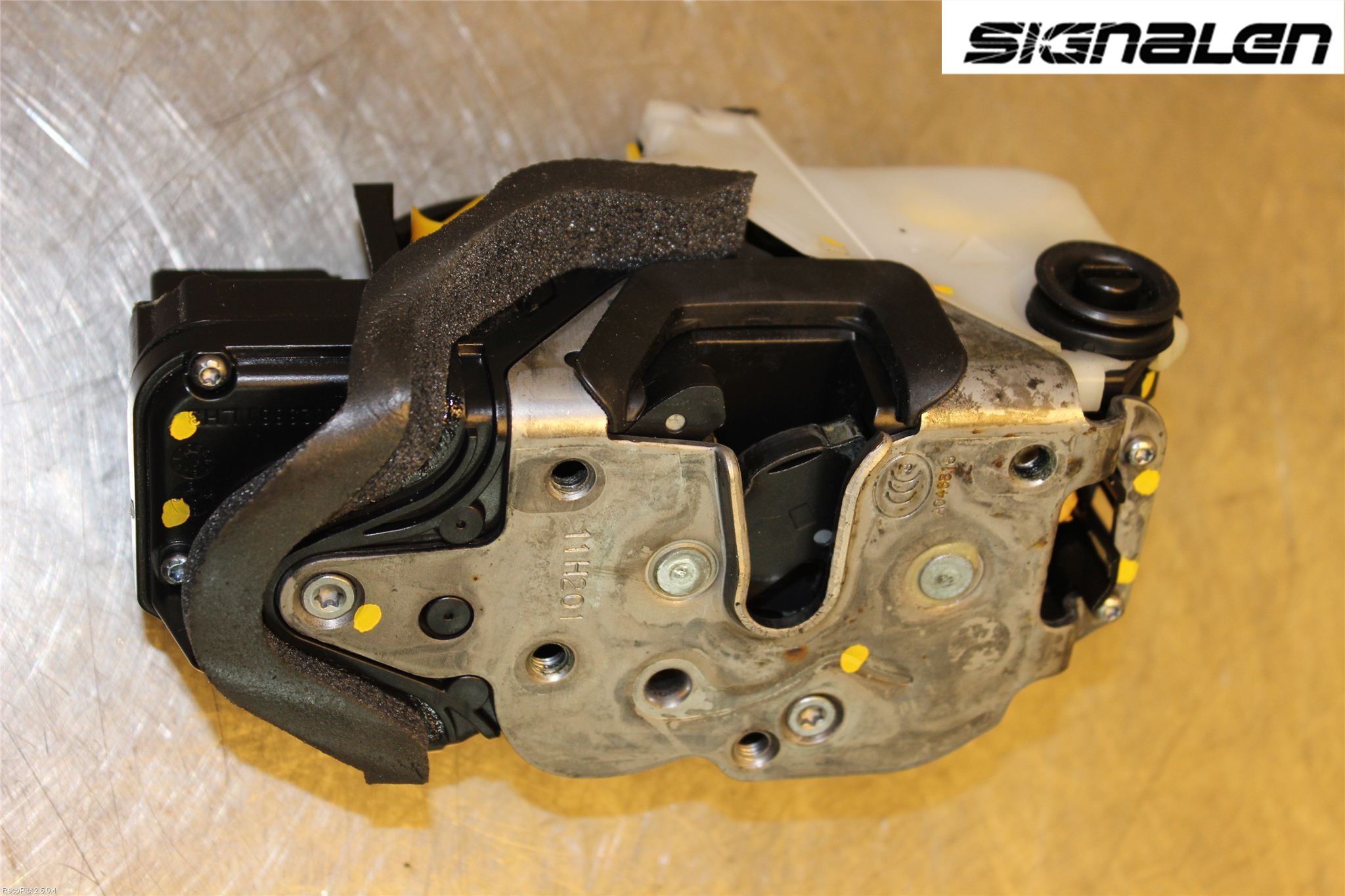 Opel INSIGNIA 09-16 Låskista-Dörrlås