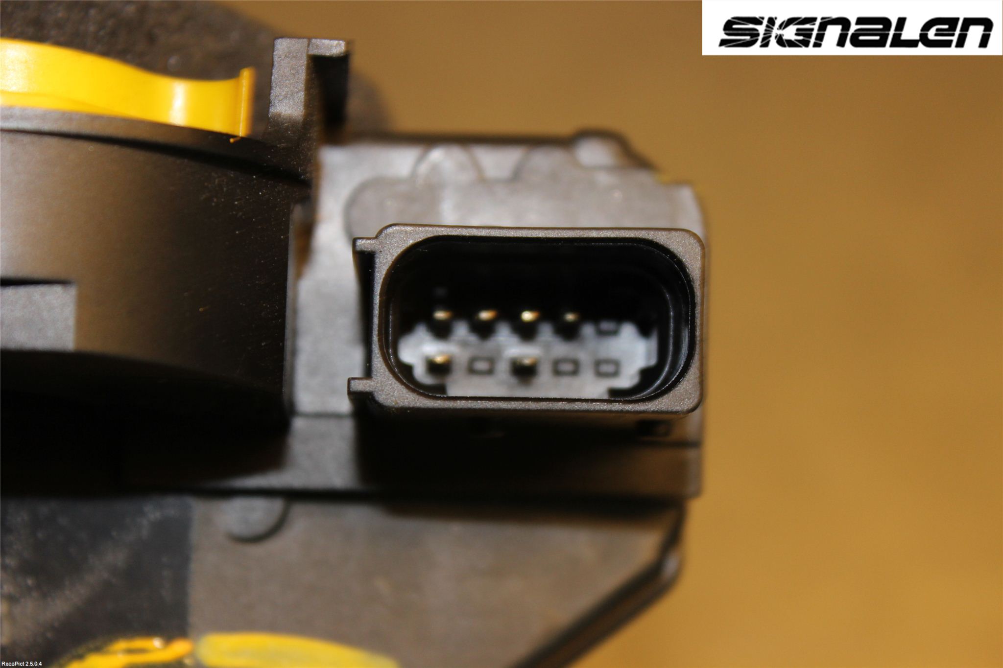 Opel INSIGNIA 09-16 Låskista-Dörrlås