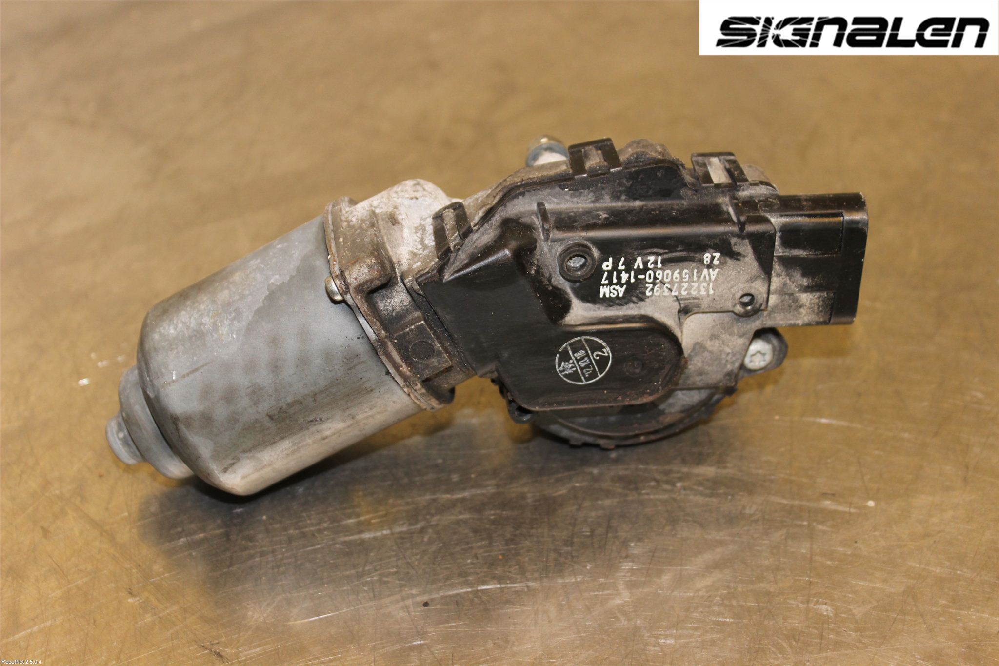 Opel INSIGNIA 09-16 Torkarmotor Vindruta