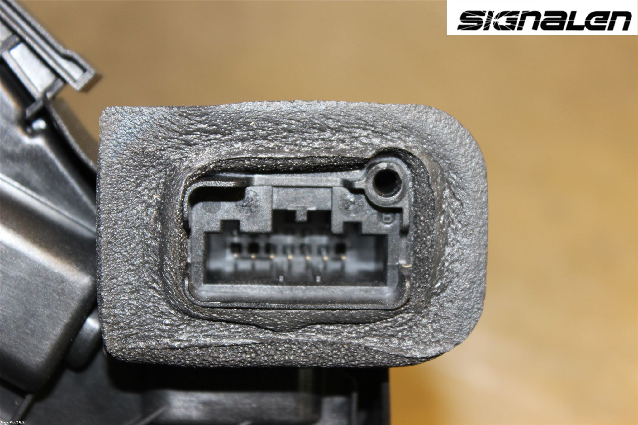 Volkswagen VW PASSAT 15-19 Låskista-Dörrlås