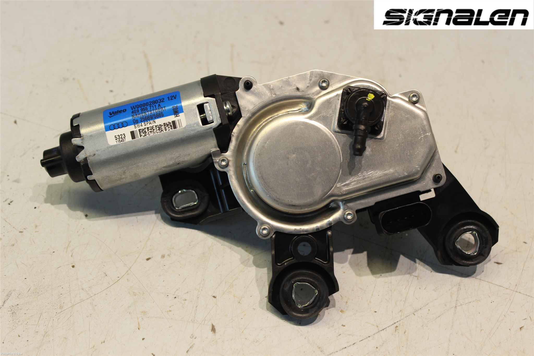 Audi A6 ALLROAD 12-18 Torkarmotor Baklucka