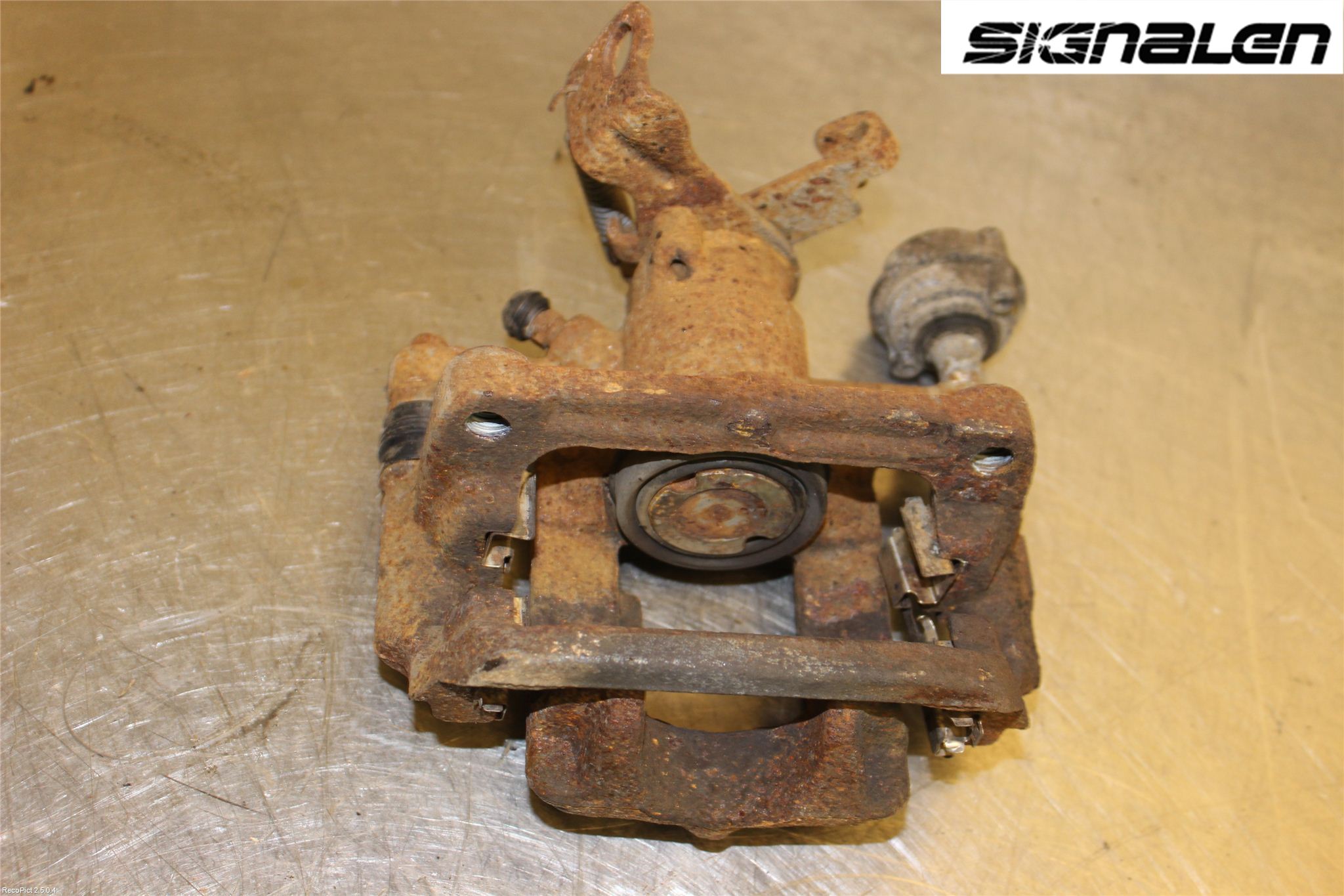 Opel ZAFIRA C 12-19 Bromsok Bak Höger