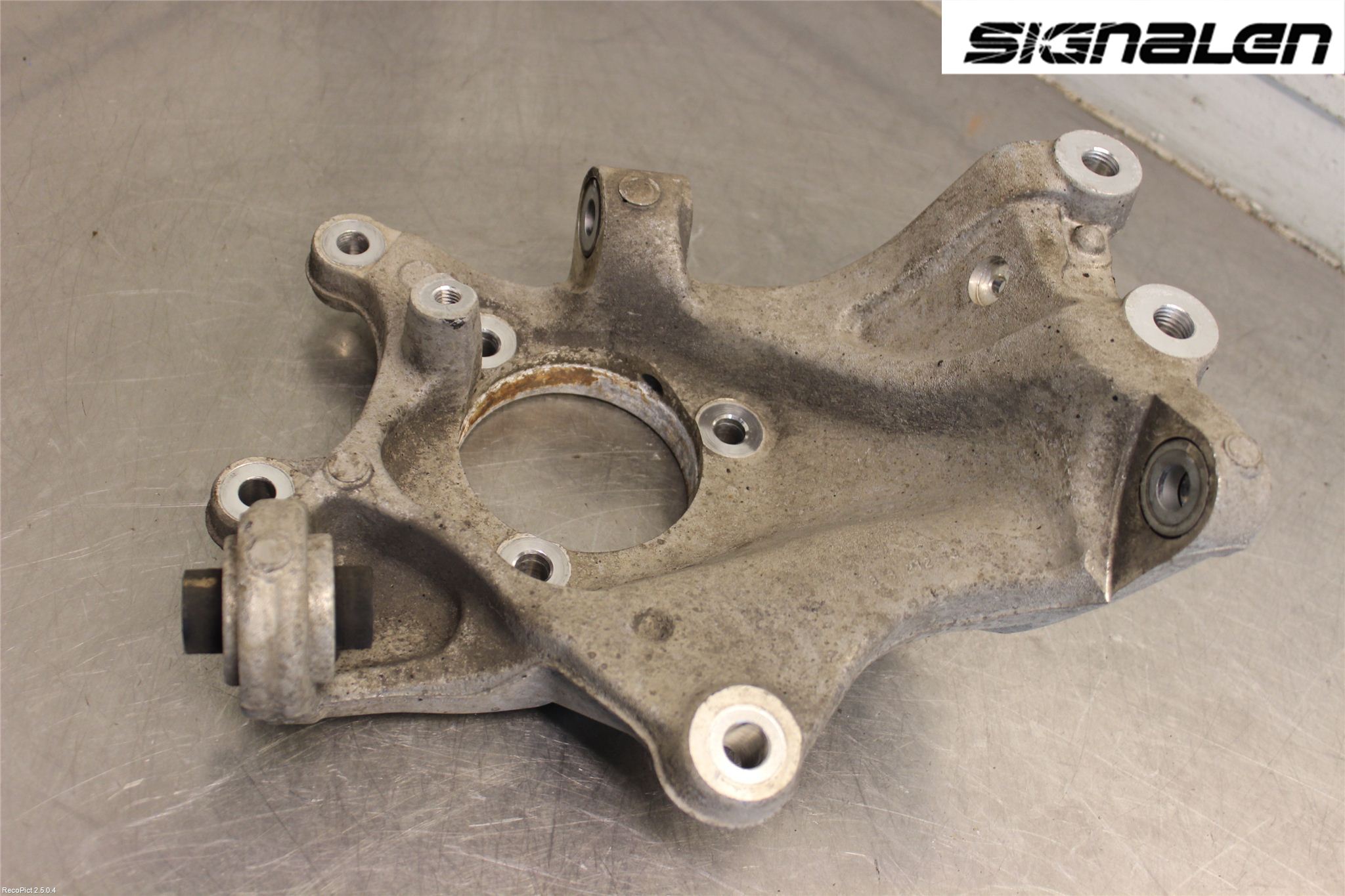 Opel INSIGNIA 09-16 Hjullagerhus-Spindel Vä B