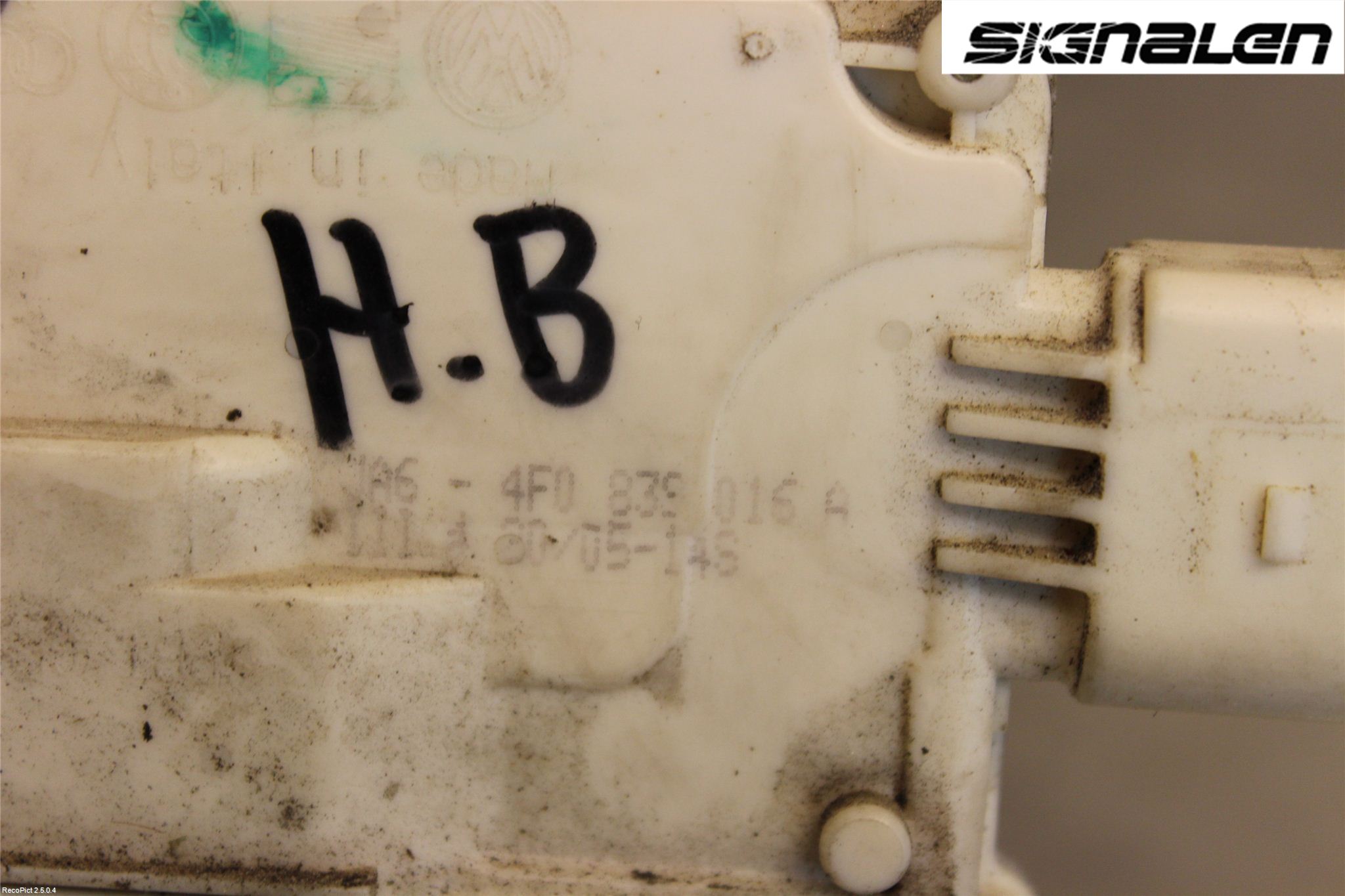 Audi A6/S6     05-11 Låskista-Dörrlås