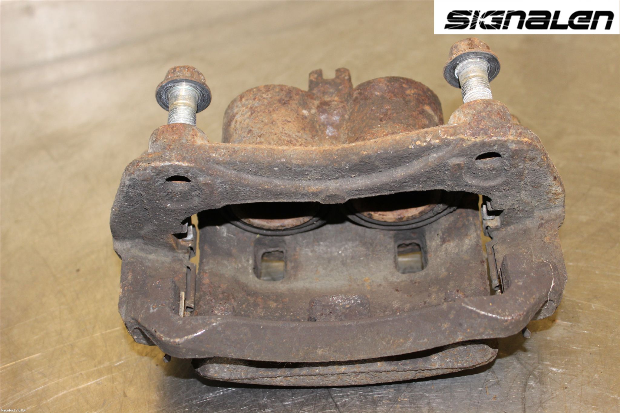 Nissan NAVARA 05-16 Bromsok Fram Höger