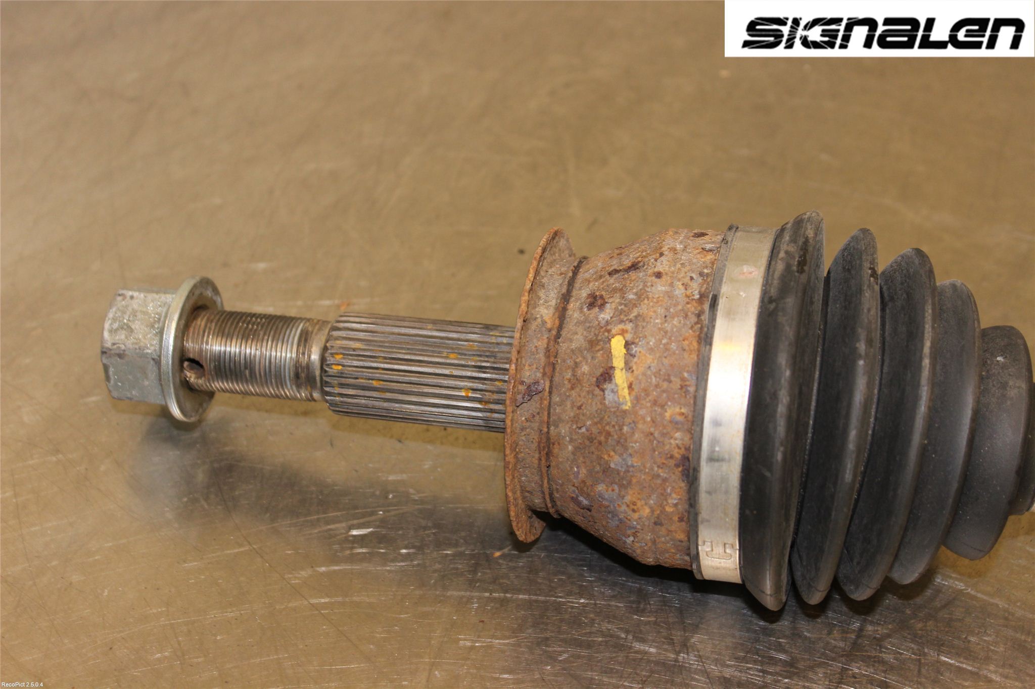 Nissan NAVARA 05-16 Drivaxel Fram Vänster