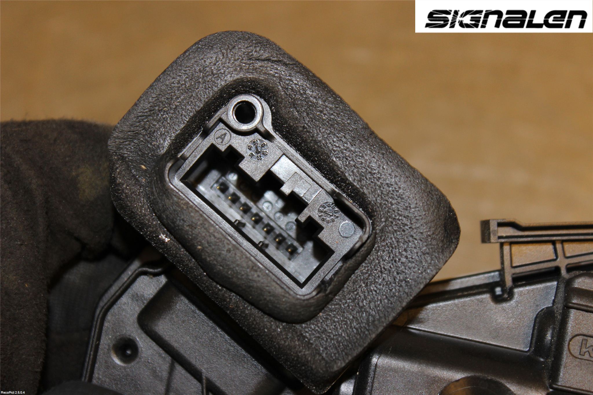 Volkswagen VW POLO 10-17 Låskista-Dörrlås