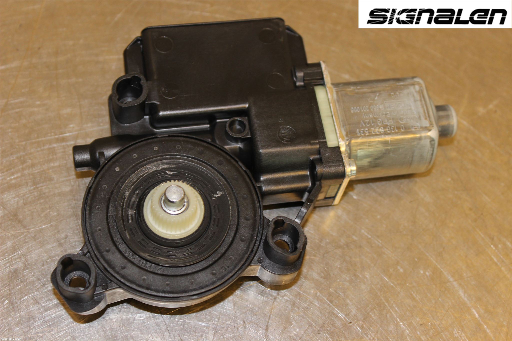 Volkswagen VW POLO 10-17 Fönsterhissmotor