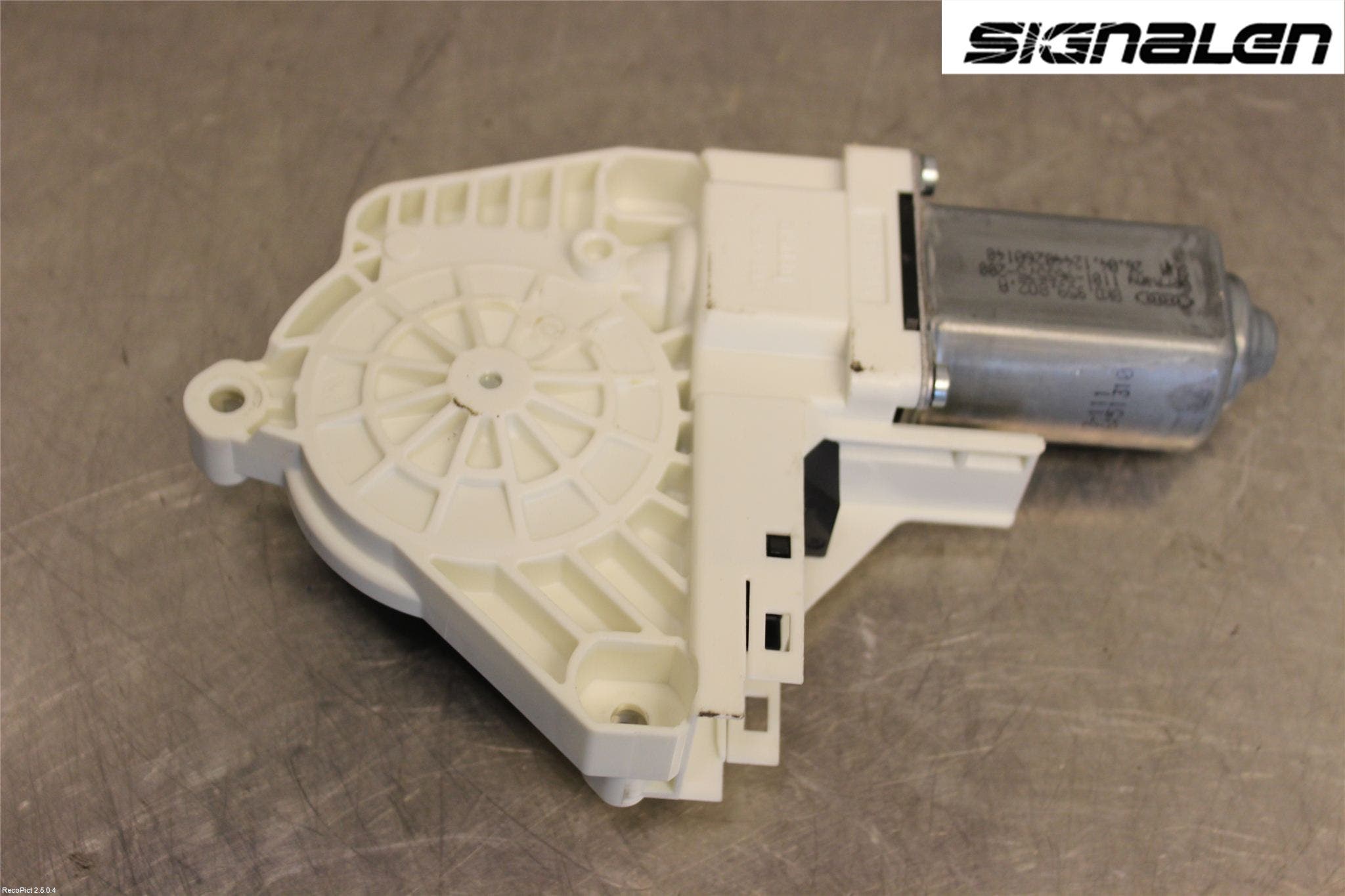 Skoda SUPERB 09-15 Fönsterhissmotor