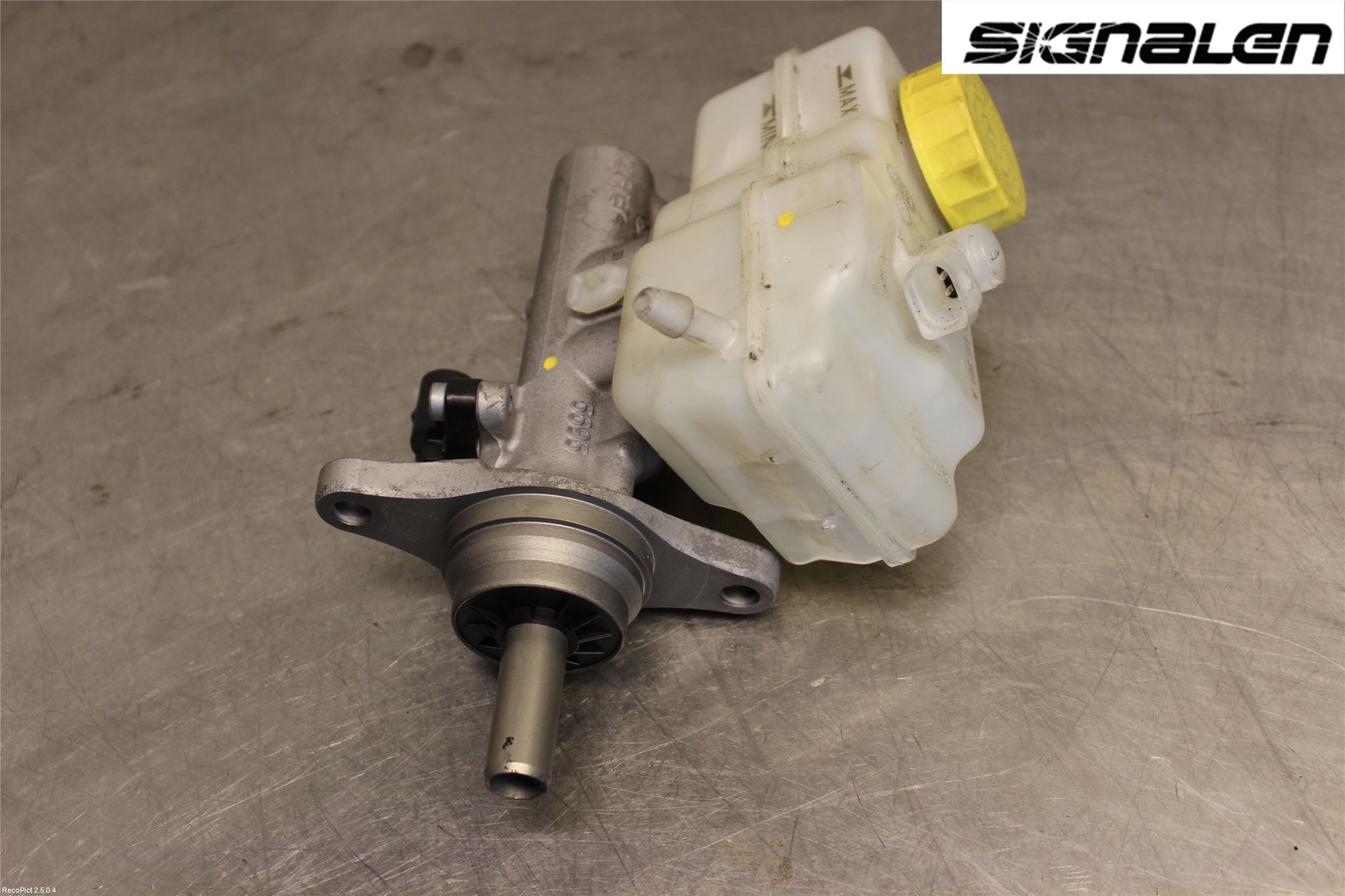 Volkswagen VW POLO 10-17 Broms Huvudcylinder
