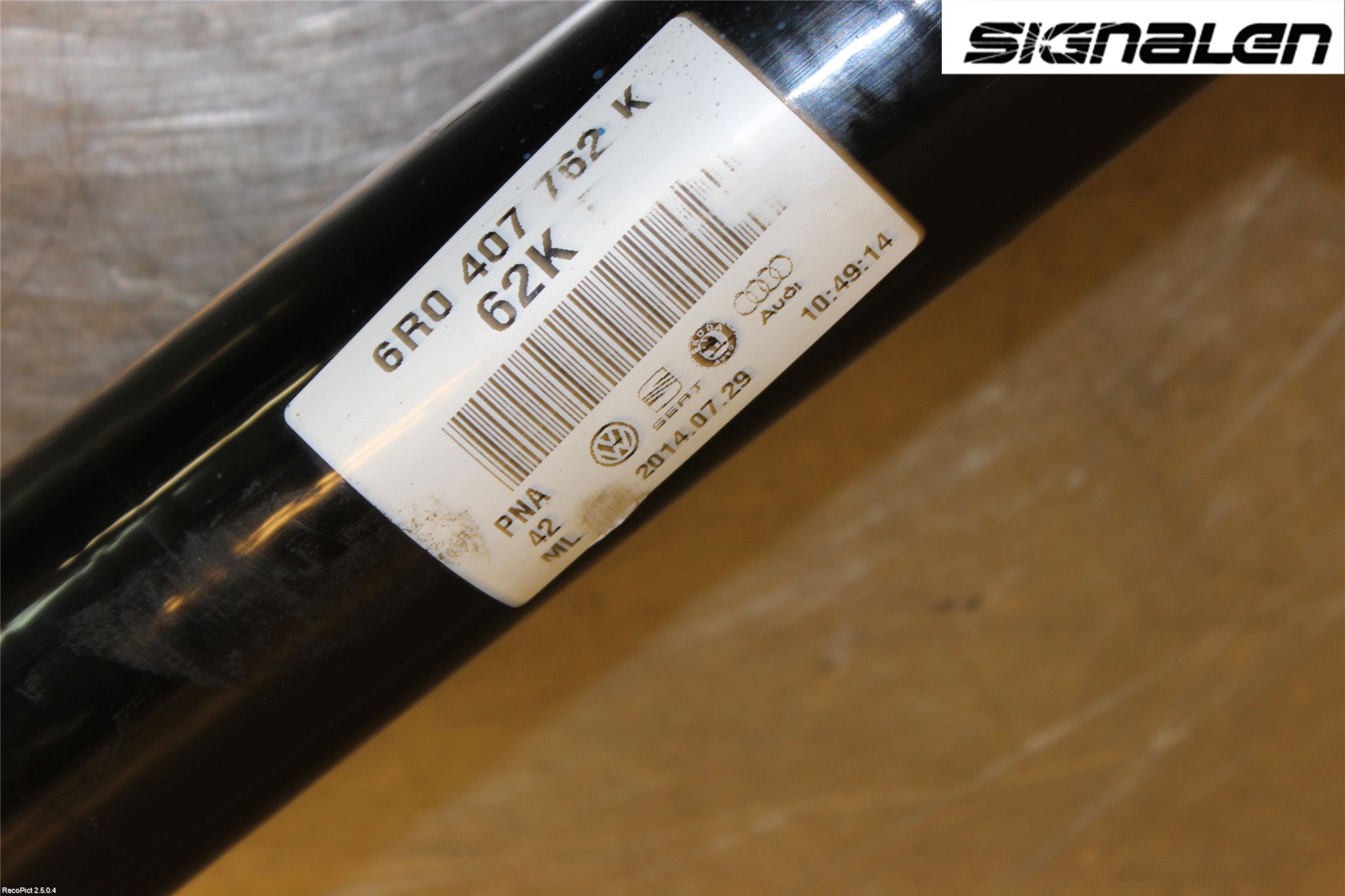 Volkswagen VW POLO 10-17 Drivaxel Fram Höger