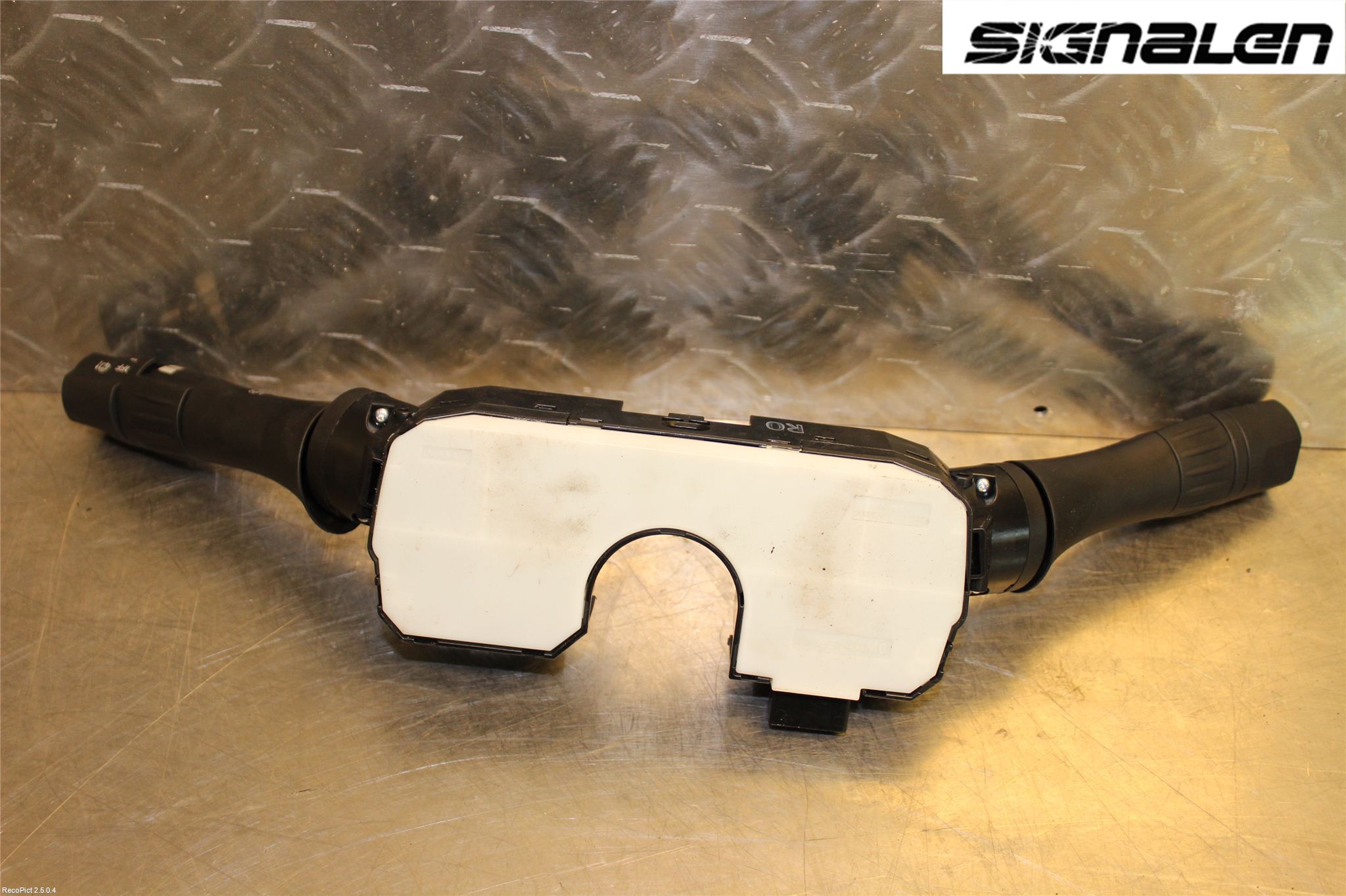 Nissan MICRA 11-16 Spakcentral