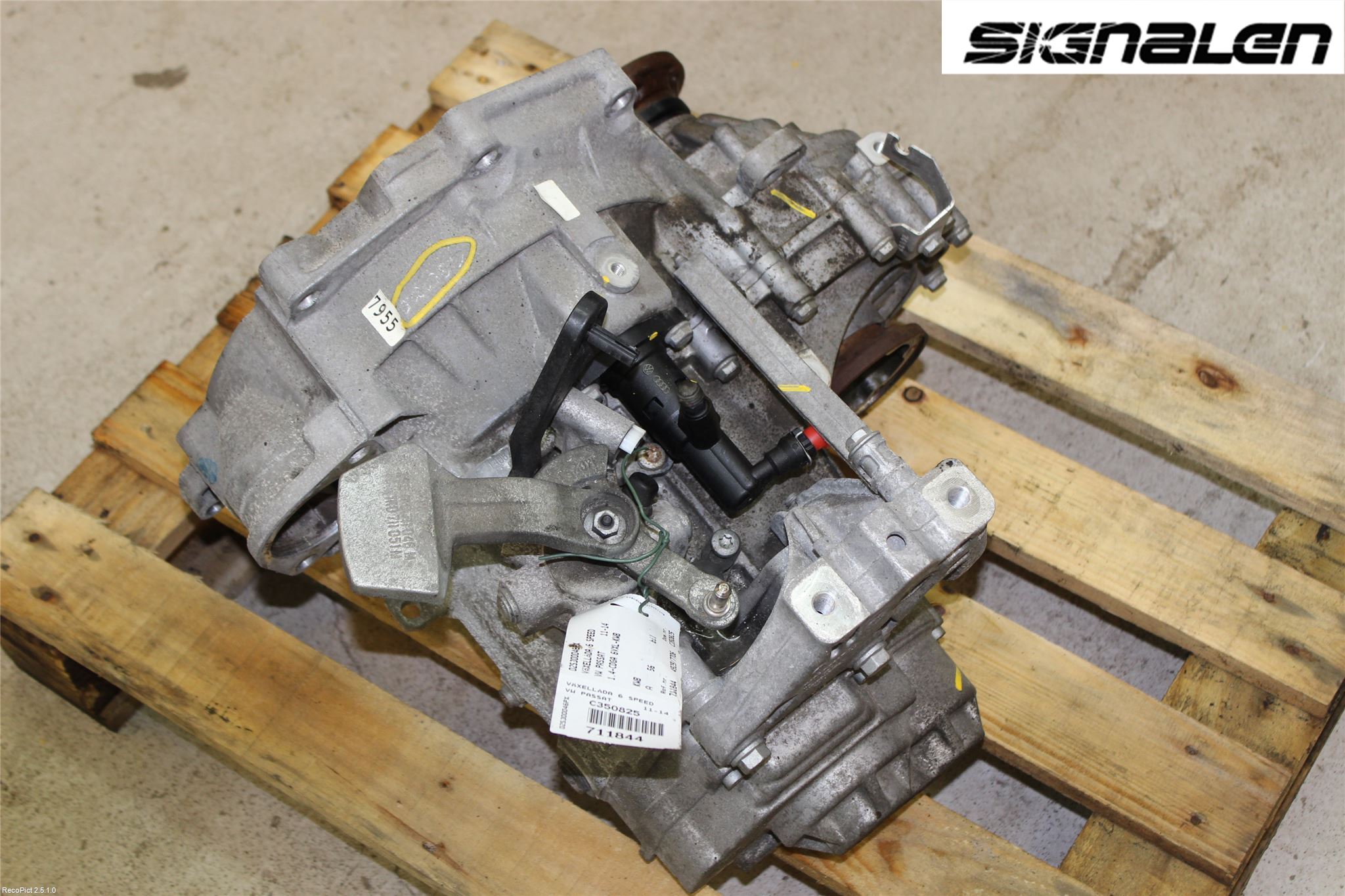 Volkswagen VW PASSAT 11-14 Växellåda Man 6 Vxl