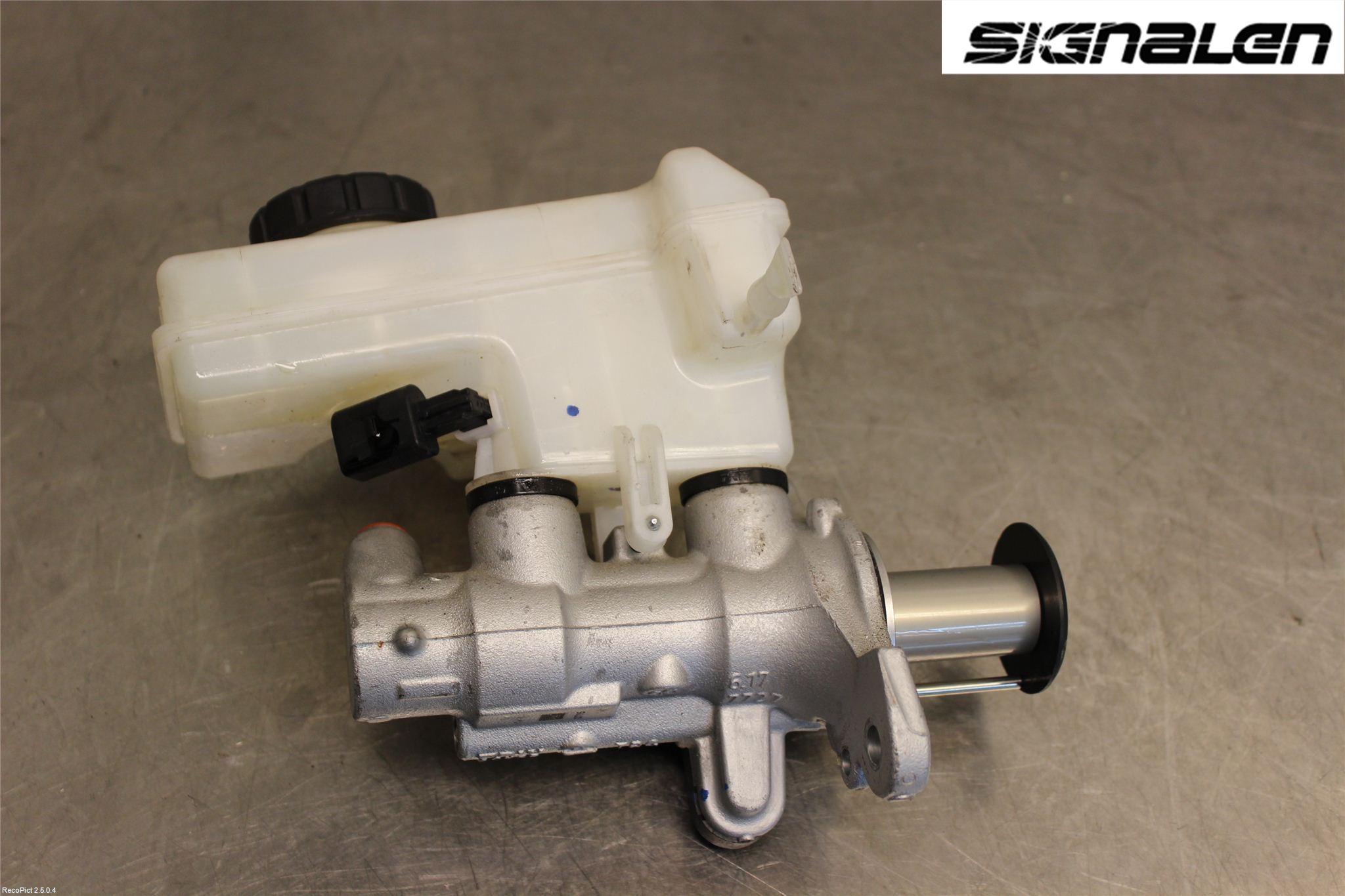 Volkswagen VW PASSAT 15-19 Broms Huvudcylinder