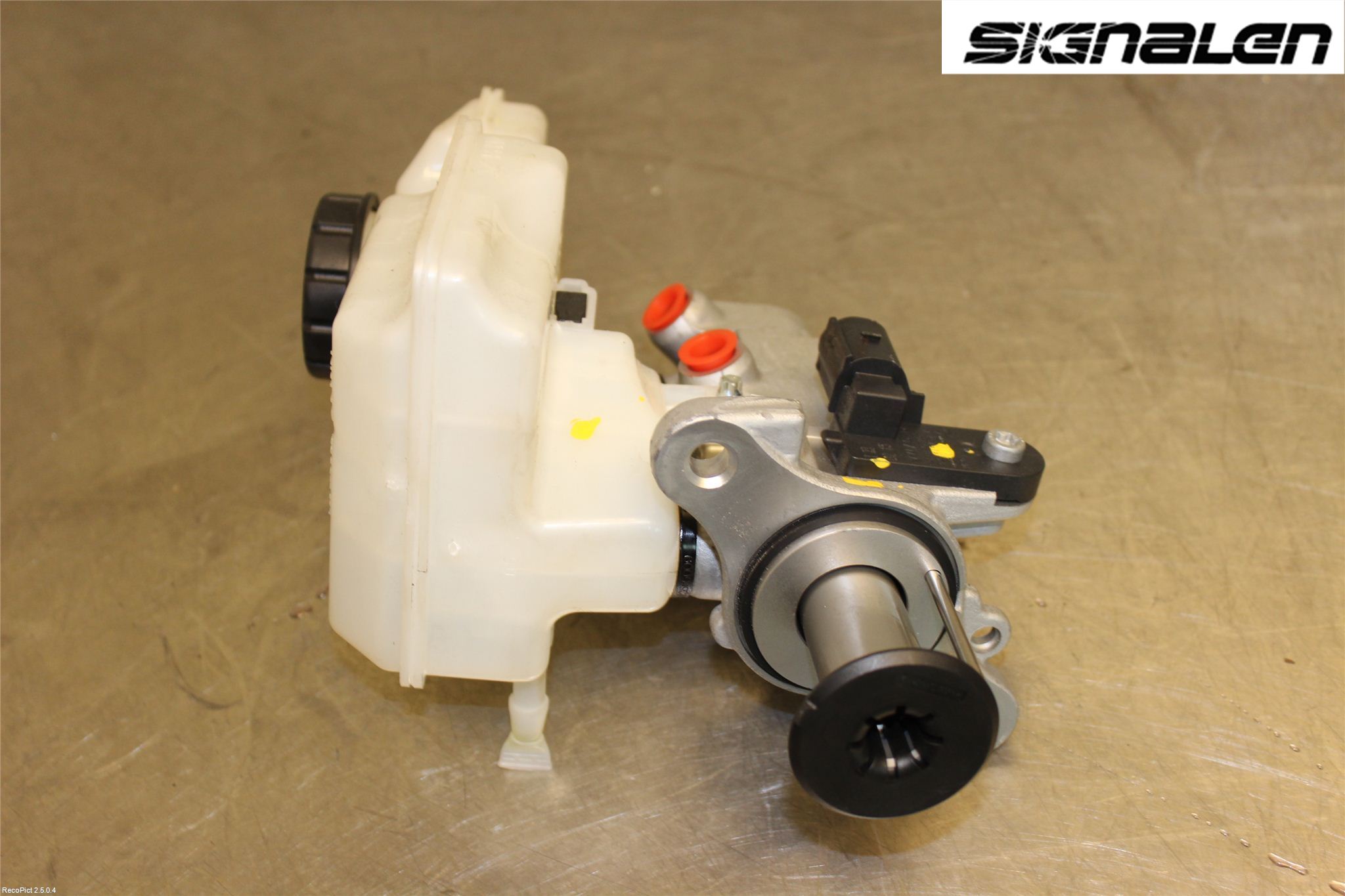 Volkswagen VW PASSAT 15-19 Broms Huvudcylinder