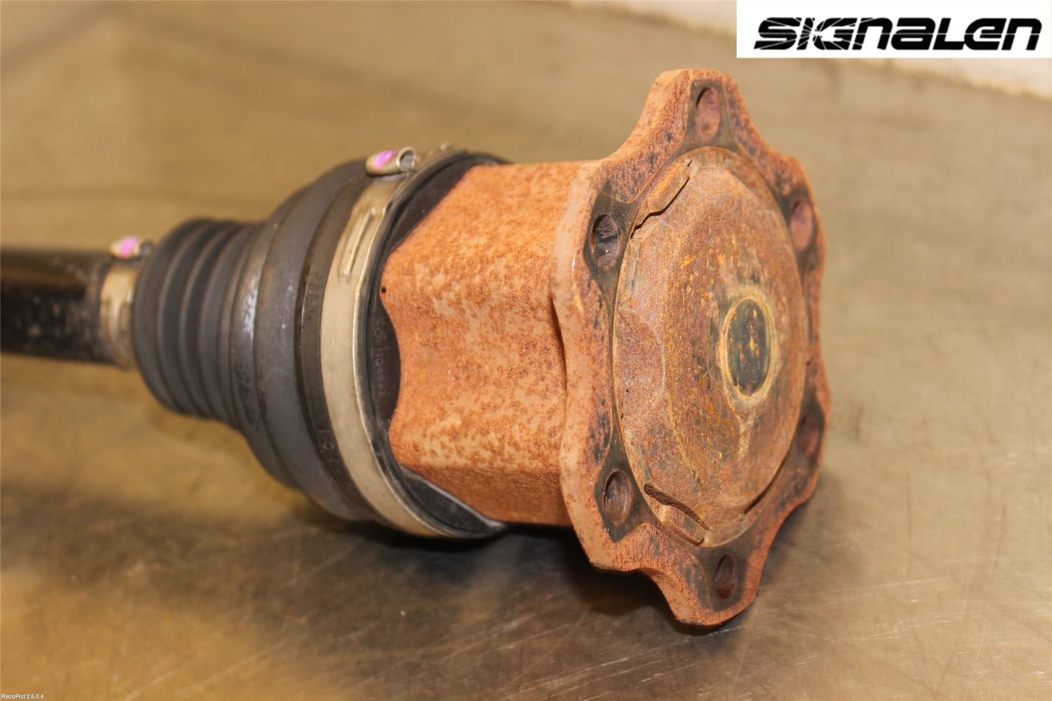 Audi A6 ALLROAD 12-18 Drivaxel Fram Höger