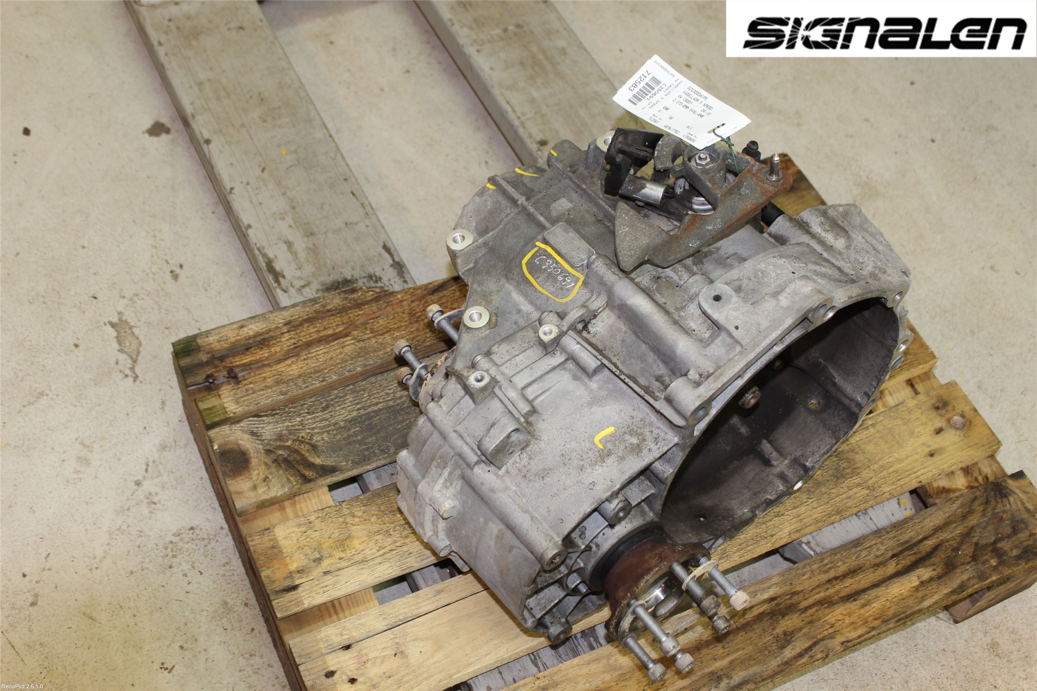 Volkswagen VW CADDY      04-10 Växellåda Man 6 Vxl