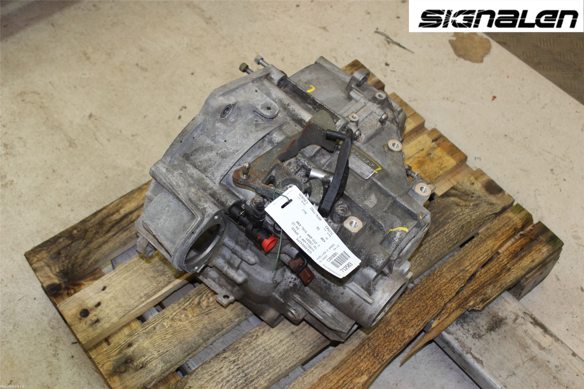 Volkswagen VW CADDY      04-10 Växellåda Man 6 Vxl