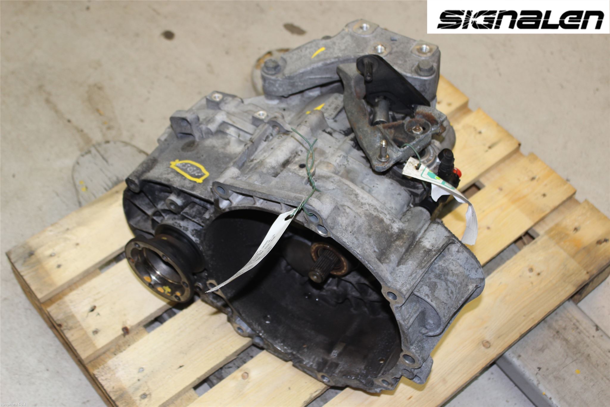 Volkswagen VW PASSAT 05-11 Växellåda Man 6 Vxl