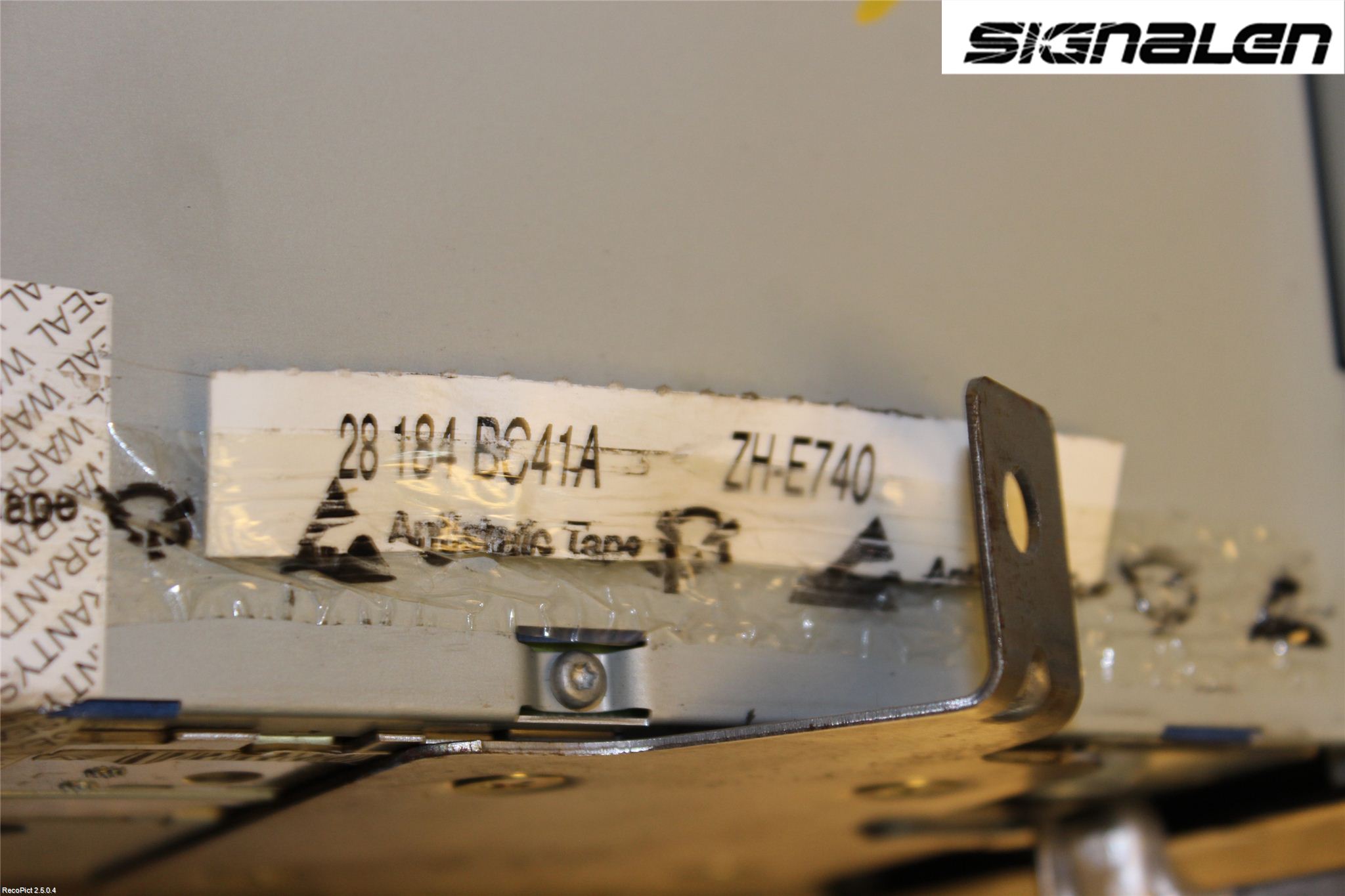 Nissan NOTE E11 06-14 Radio