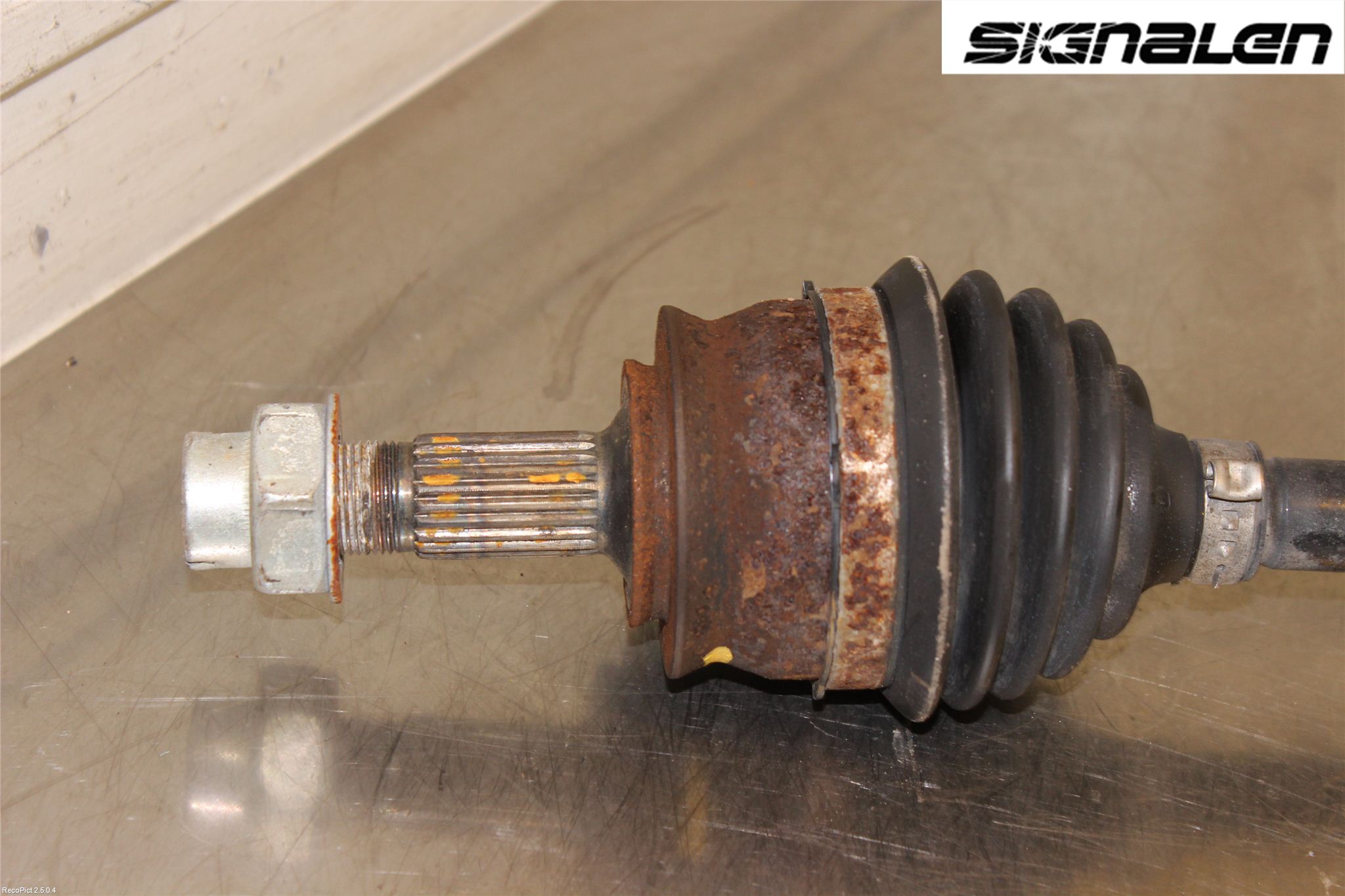 Opel CORSA D 07-14 Drivaxel Fram Höger