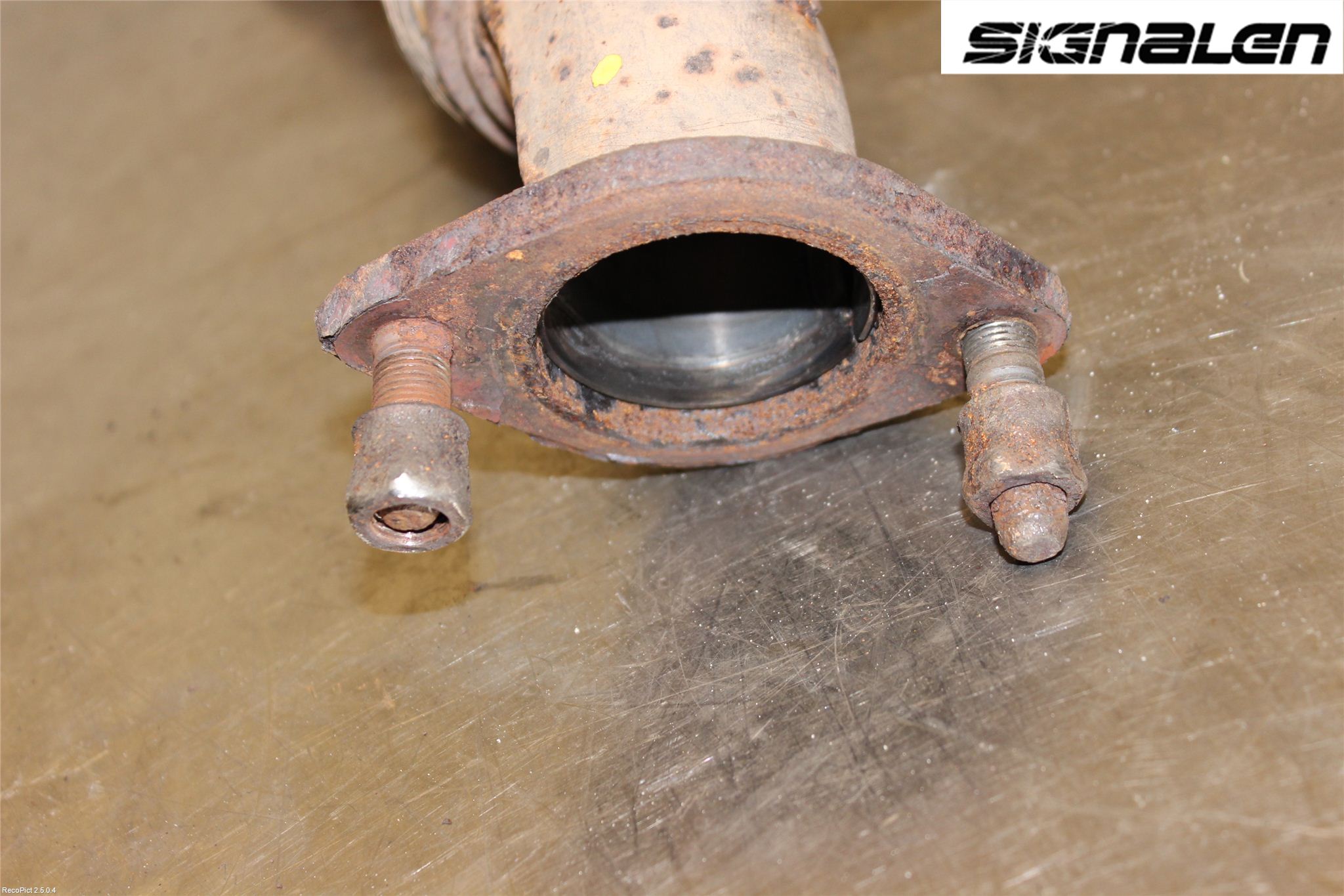 Hyundai i30 FD 07-12 Avgas Främre Rör