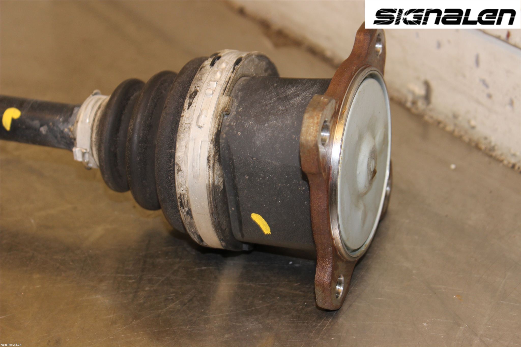 Suzuki GRAND VITARA II 06-14 Drivaxel Fram Vänster